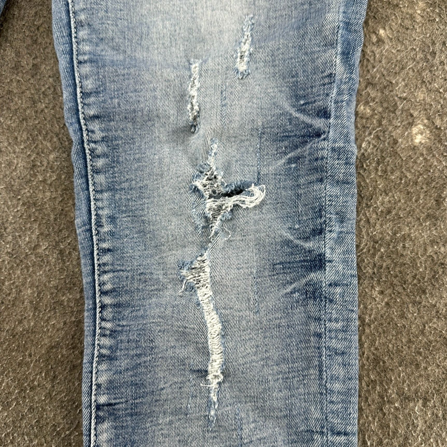 Buckle Black Buckle Black Jeans Womens 26 Skinny Distressed Blue Denim 5-Pocket Zip Inseam 28 High Rise Slim Stretch Regular Size 26" / US 2 / IT 38 - 7 Thumbnail