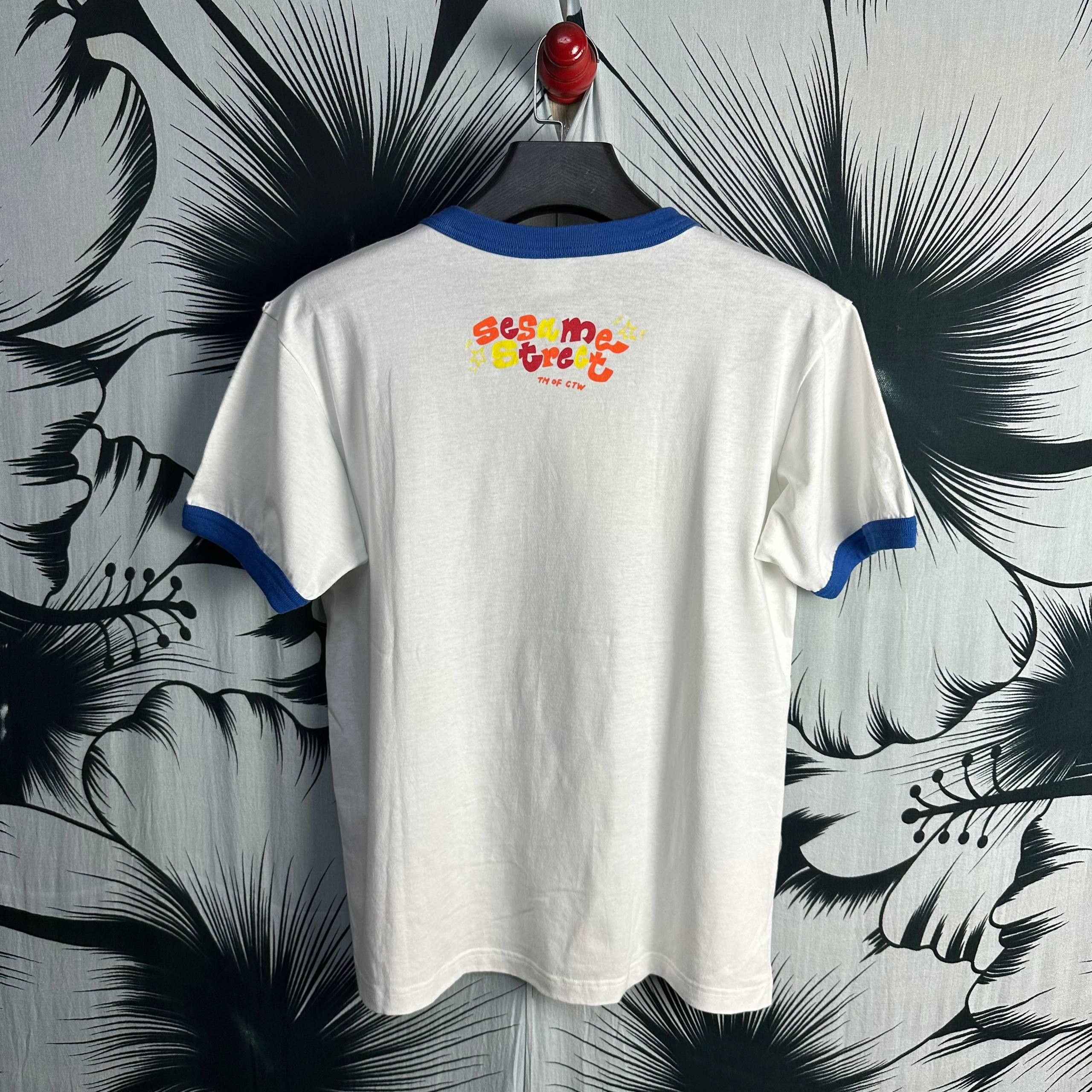 Vintage Vintage Sesame Street Cookie Monster Ringer T-Shirt Size US L / EU 52-54 / 3 - 3 Thumbnail