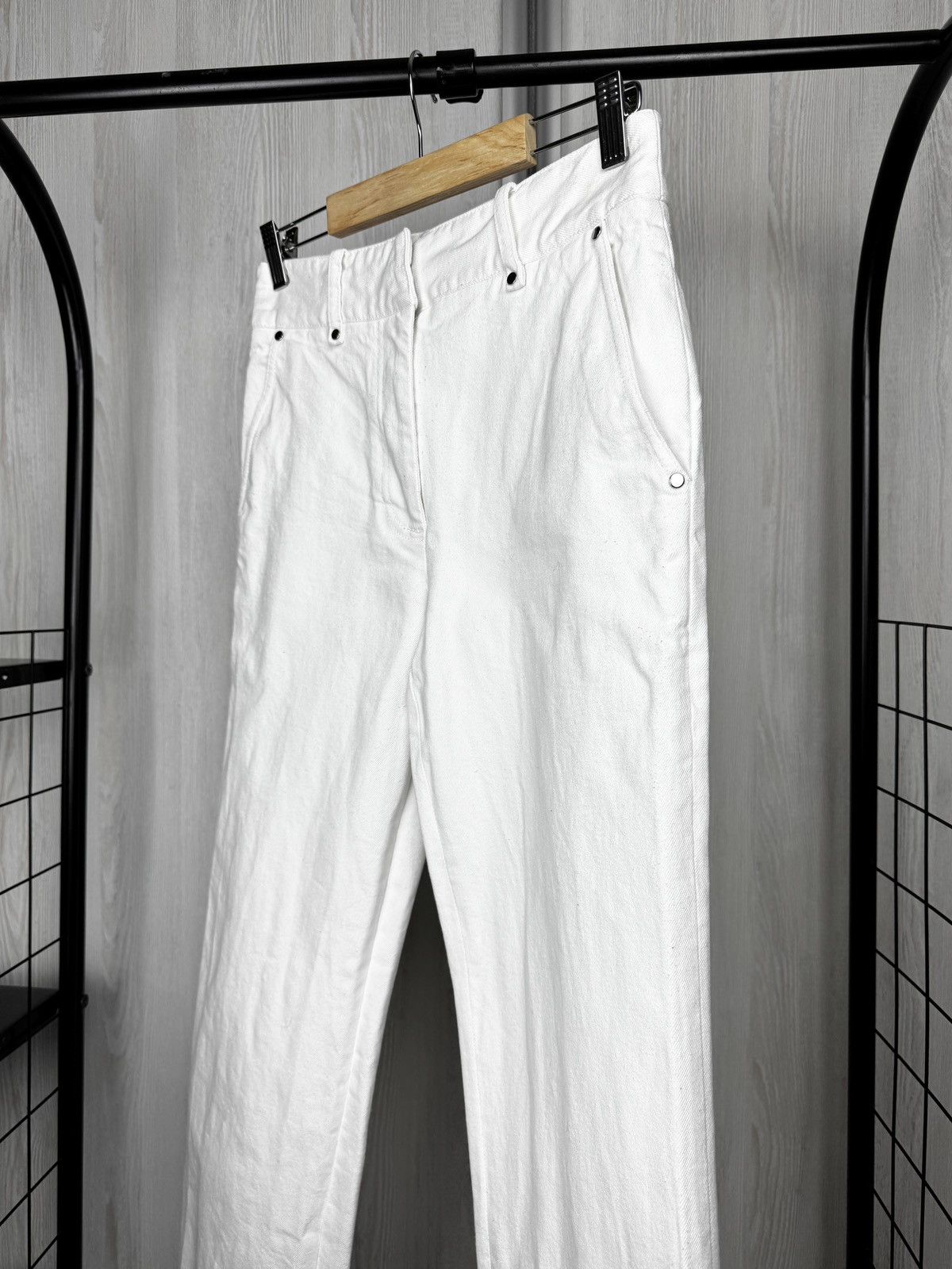 JW Anderson JW Anderson white straight wide leg denim jeans pants rare Size 26" / US 2 / IT 38 - 5 Thumbnail