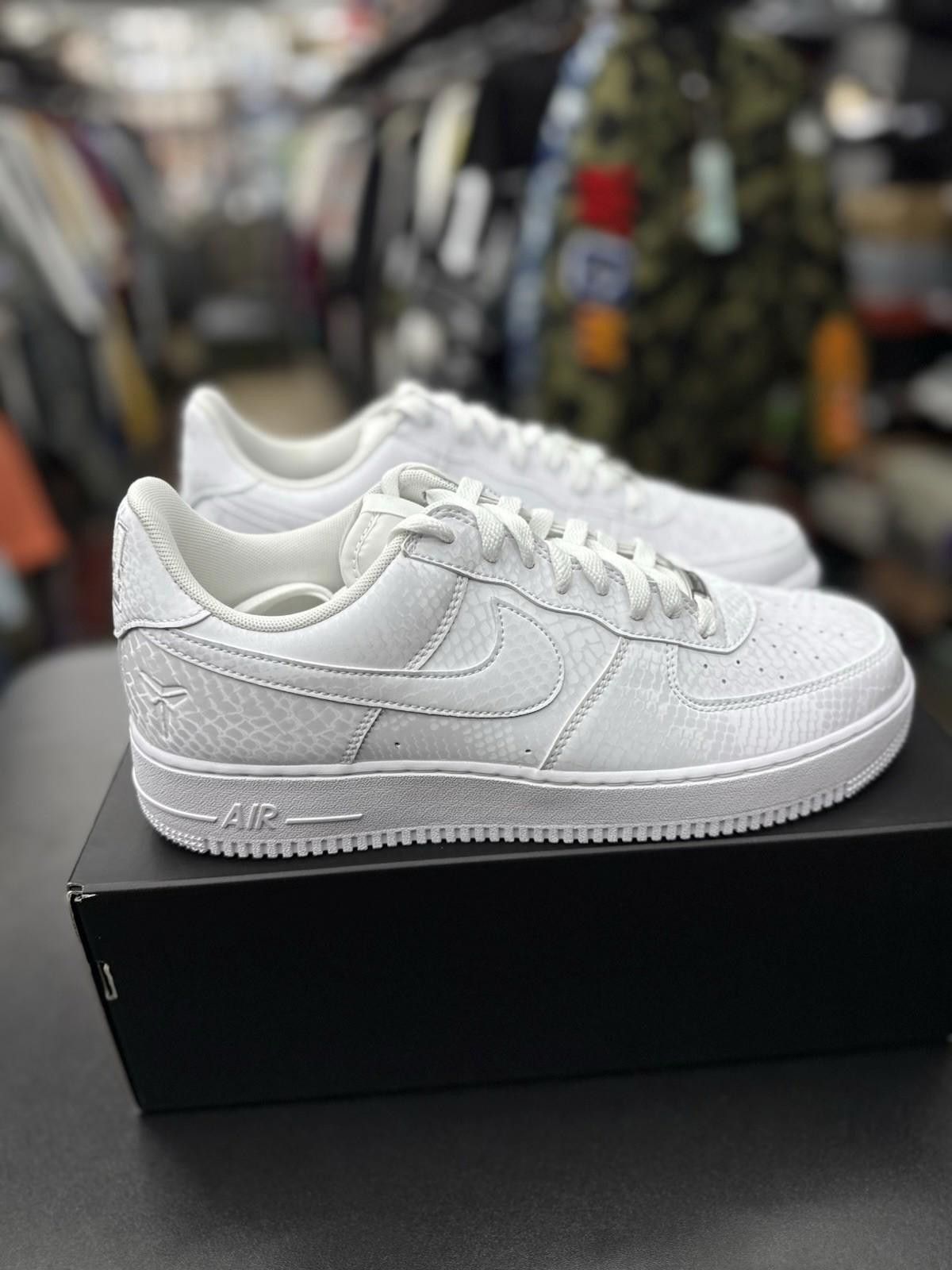 Nike Nike Kobe Bryant Air Force 1 Low Forever White Mamba (12) Size US 12 / EU 45 - 2 Thumbnail