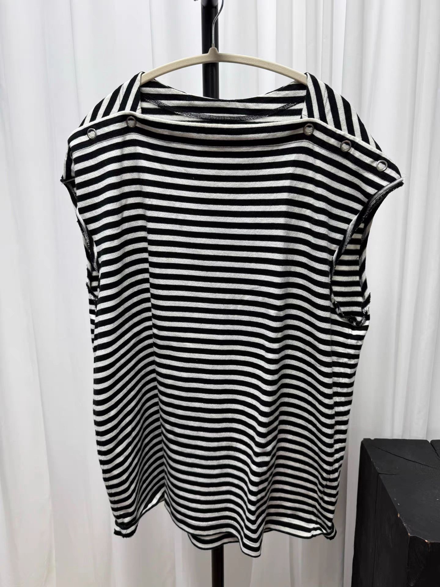 Takahiromiyashita The Soloist. The soloist Striped Deconstructed Vest K20 Size US S / EU 44-46 / 1 - 1 Thumbnail