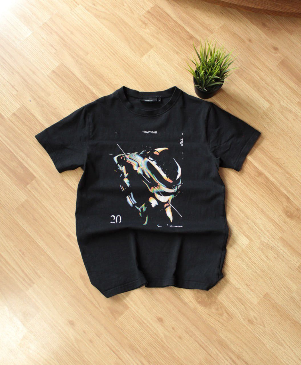 Vintage 🔥 Trapstar Universe Graphic T Shirt Black Print Size US S / EU 44-46 / 1 - 1 Thumbnail