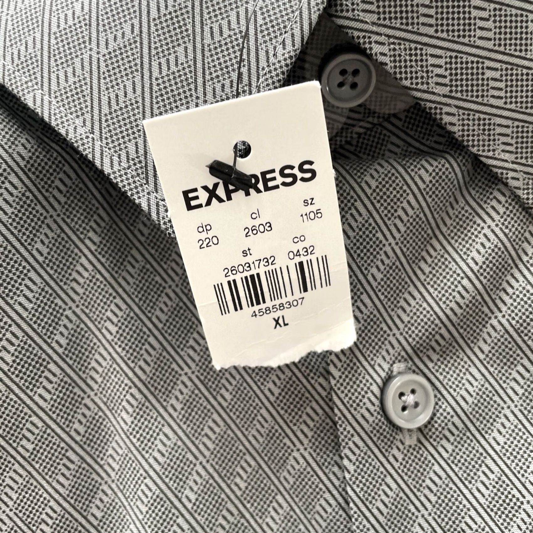 Express NWT Express Geometric Print Button Up Shirt Mens XL Gray Office Preppy Travel Size US XL / EU 56 / 4 - 4 Thumbnail