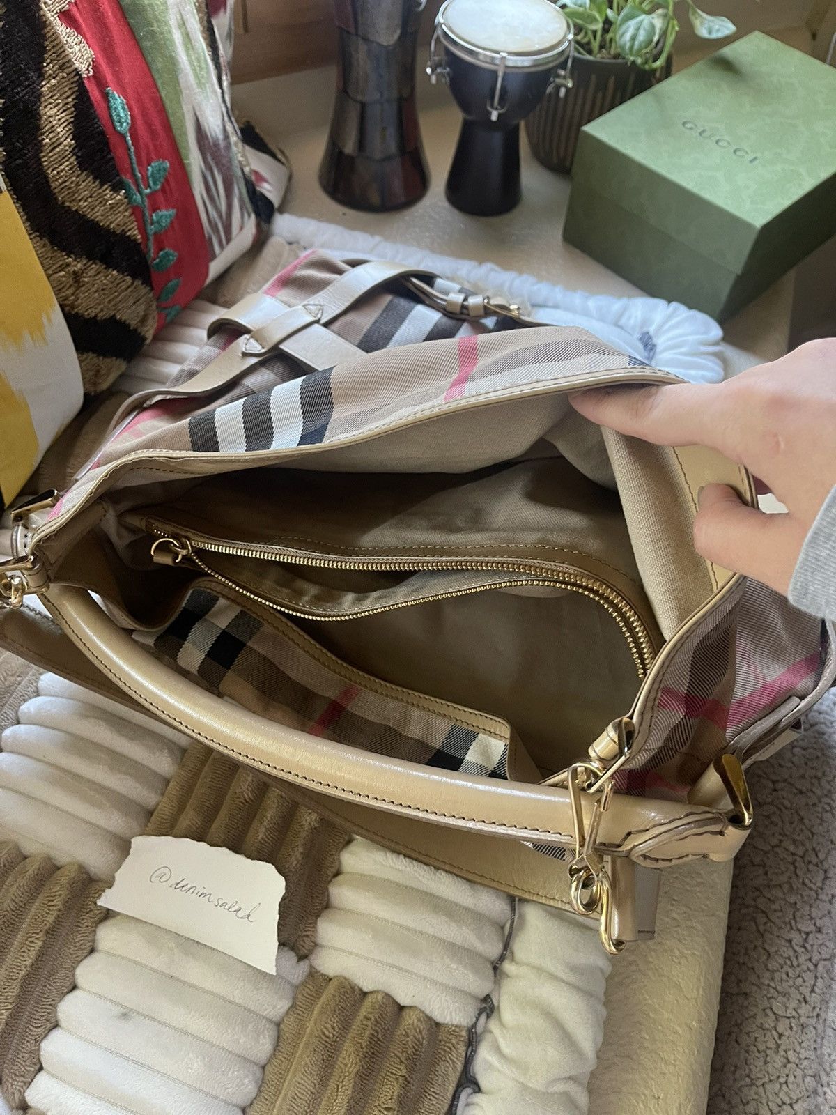 Burberry VINTAGE Burberry Tote Purse Size ONE SIZE - 5 Thumbnail