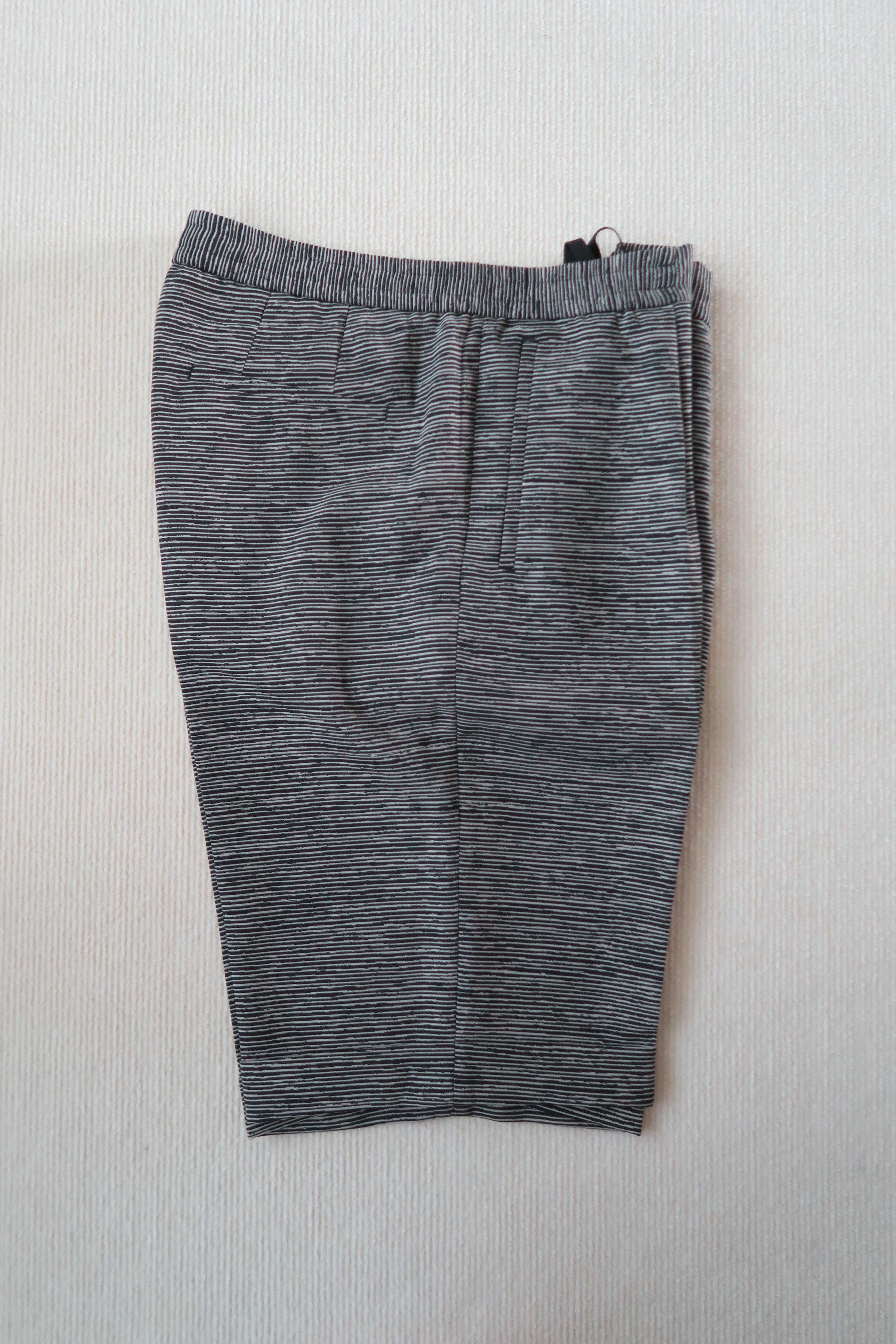 Cos COS Collection of Style Striped Shorts Size US 34 / EU 50 - 7 Thumbnail