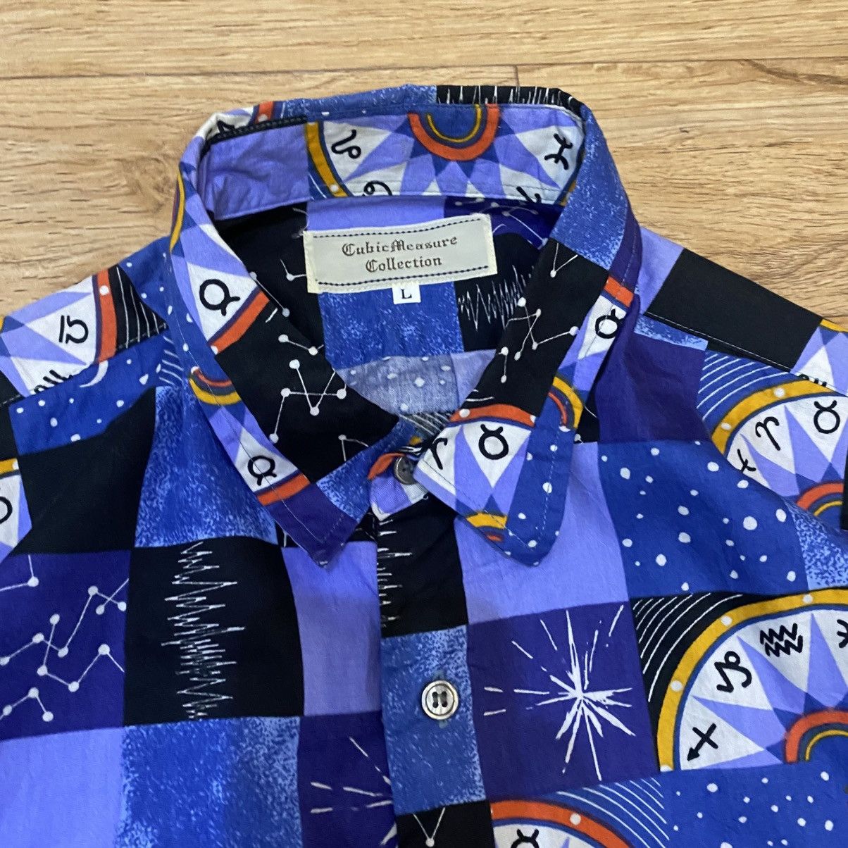 Japanese Brand 1990s Cubic Measure Pattren Clocks Button Ups Shirts Size US XL / EU 56 / 4 - 5 Thumbnail