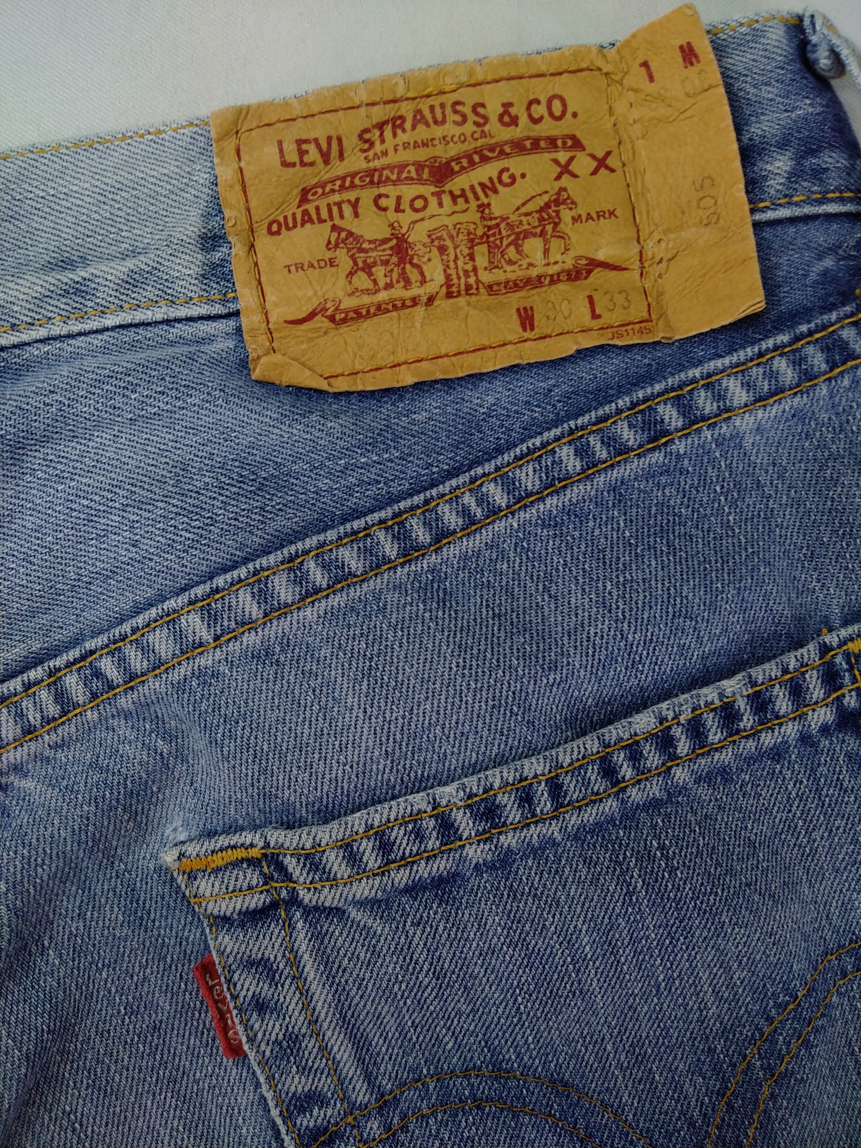 Levi's Blue Wash Vintage Levi's 505 Jeans 31x28.5 Denim JN963 Size US 31 - 9 Thumbnail