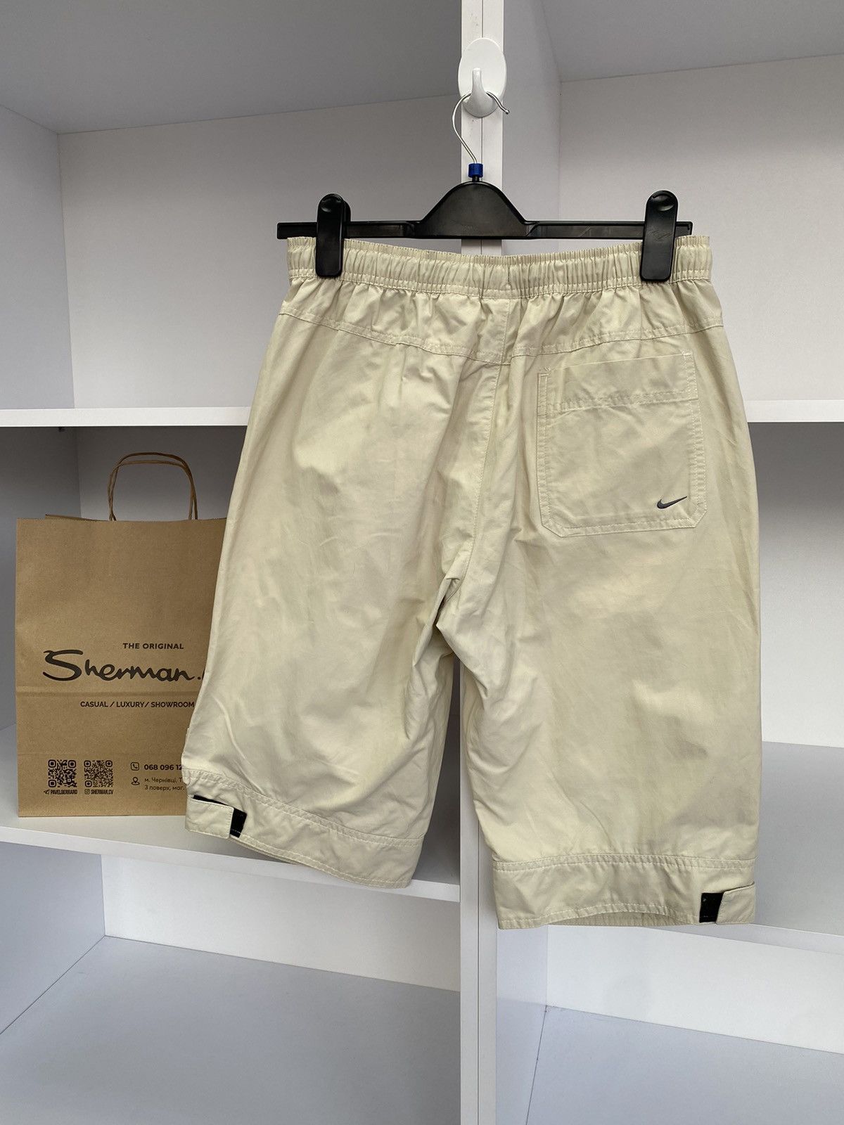Nike × Vintage Nike Vintage Swoosh Beige Shorts Size US 34 / EU 50 - 12 Thumbnail