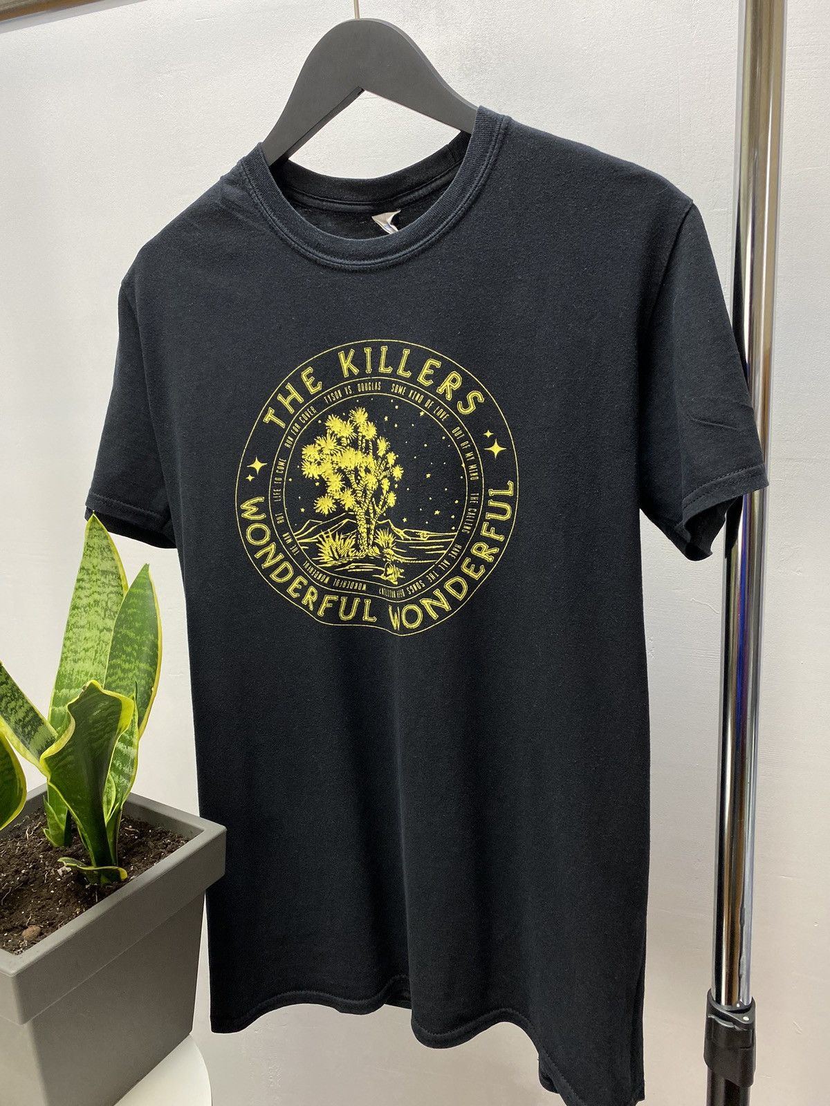 Band Tees The Killers Wonderful Wonderful Band T Shirt Size US L / EU 52-54 / 3 - 2 Thumbnail