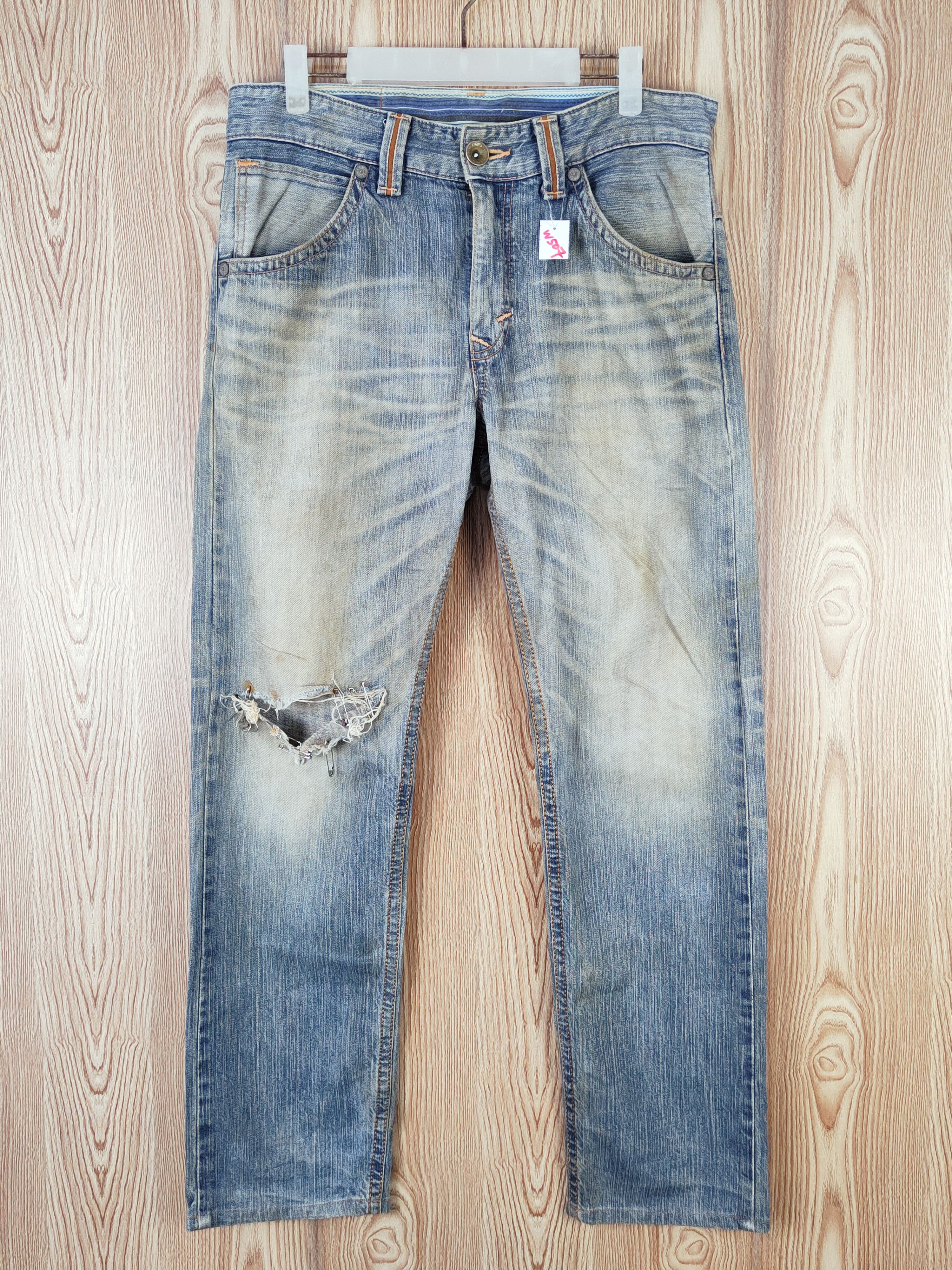 Edwin Edwin Blue Faded Distressed Ripped Jeans #W507 Size US 32 / EU 48 - 1 Thumbnail