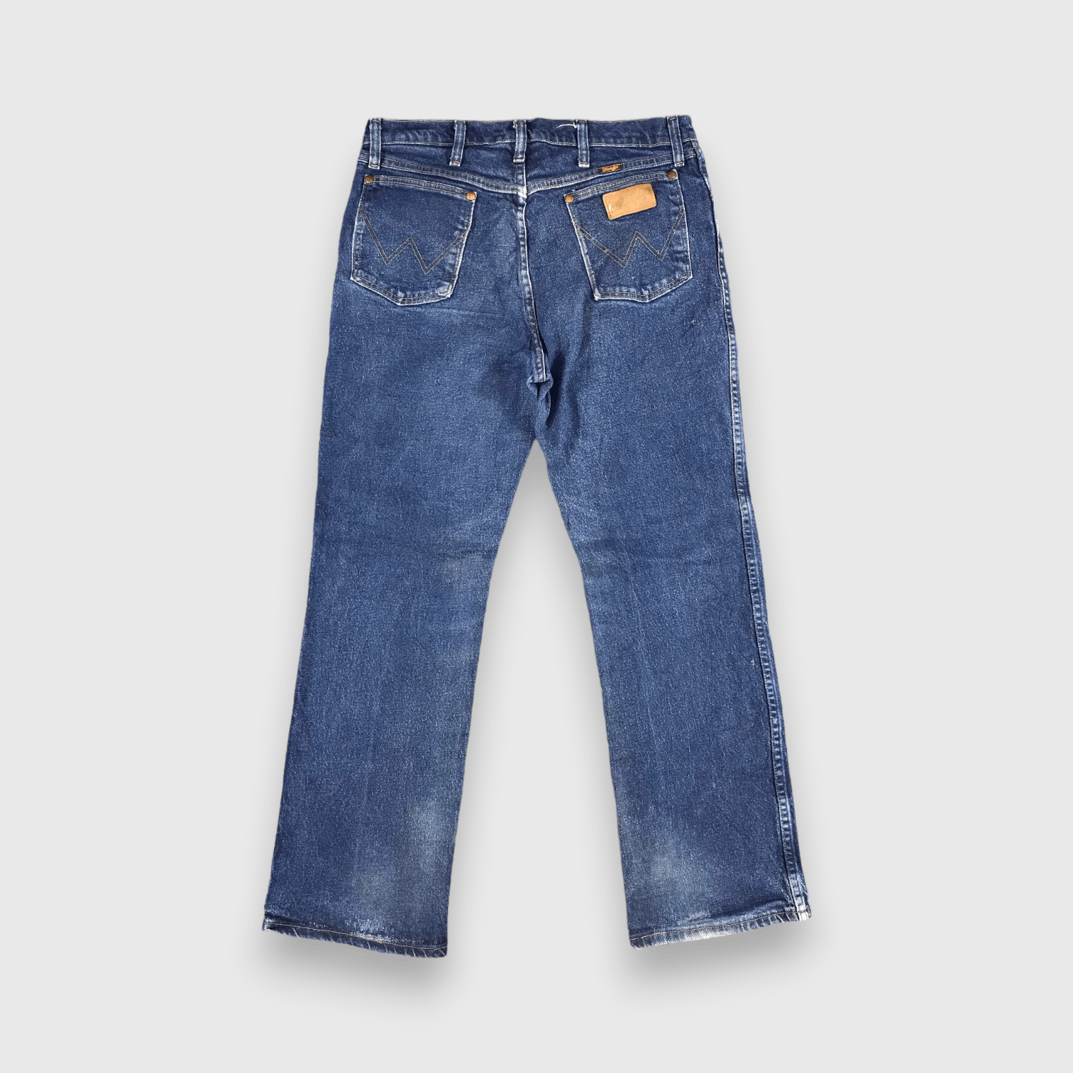 Vintage Vintage Blue Wash Wrangler Jeans-J2106 Size US 33 - 2 Thumbnail