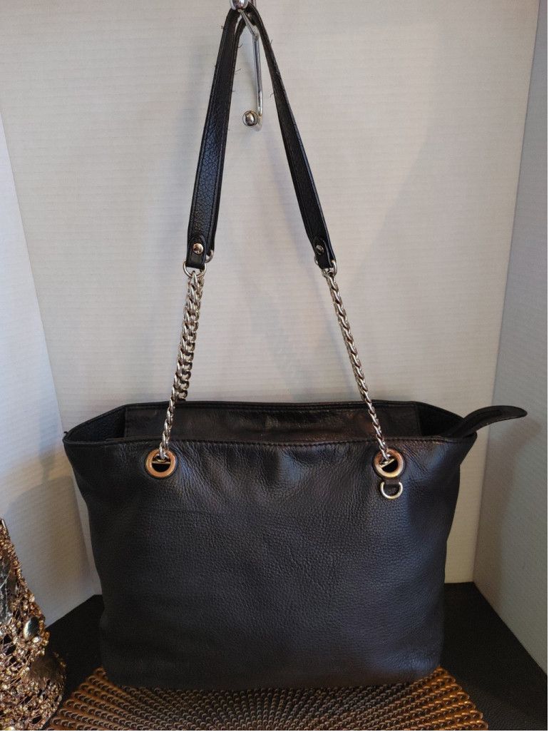 Michael Kors Michael Kors Jet Set Leather Shoulder Bag with Chain Handles Size ONE SIZE - 4 Thumbnail