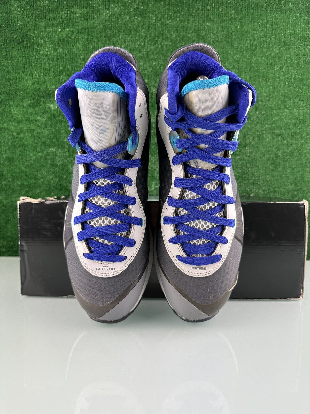 Nike Nike LeBron 8 V/2 Hornets Size 9.5 Size US 9.5 / EU 42-43 - 4 Thumbnail