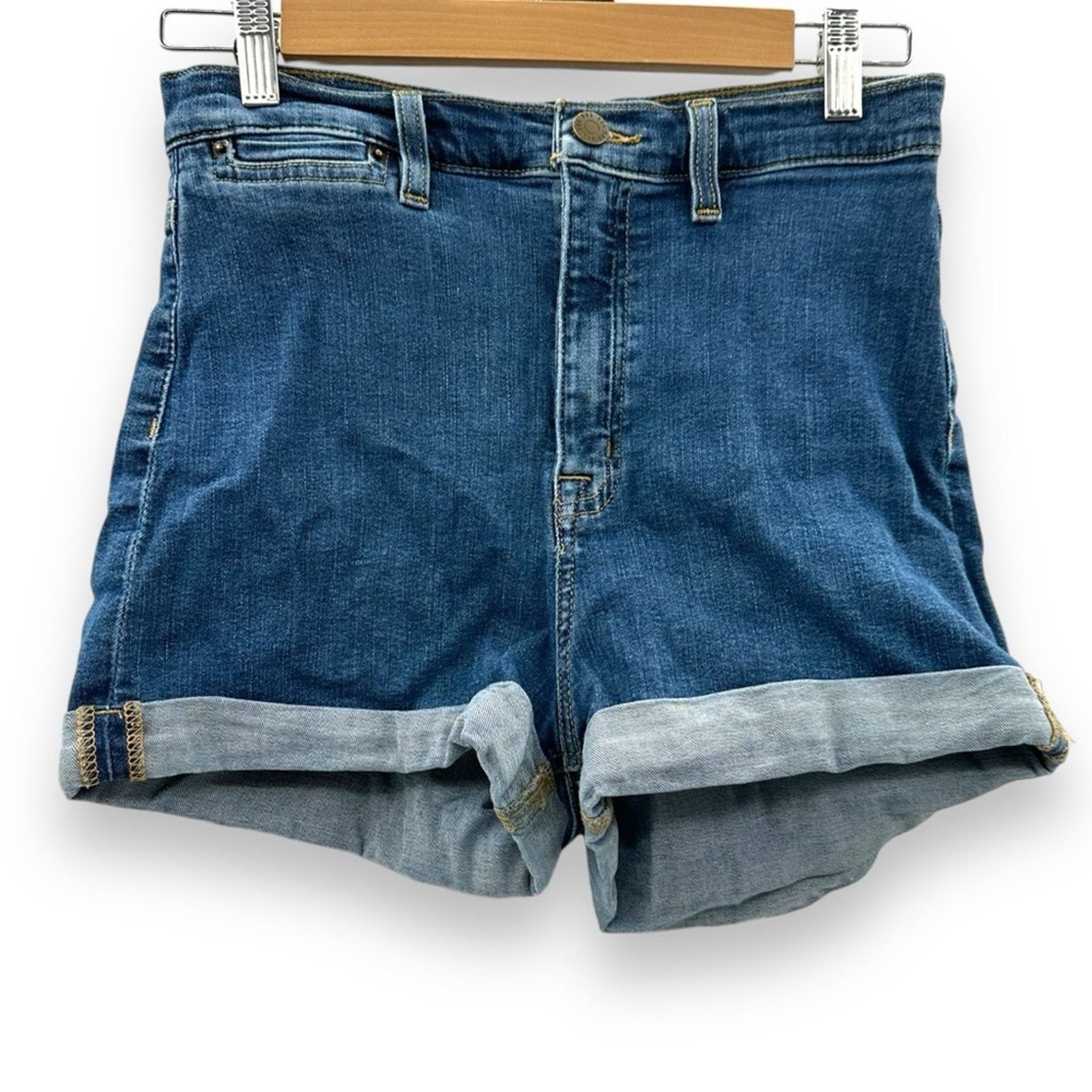 Urban Outfitters Urban Outfitters BDG Pin Up Medium Wash High Rise Shorts 29 Size 29" - 1 Thumbnail