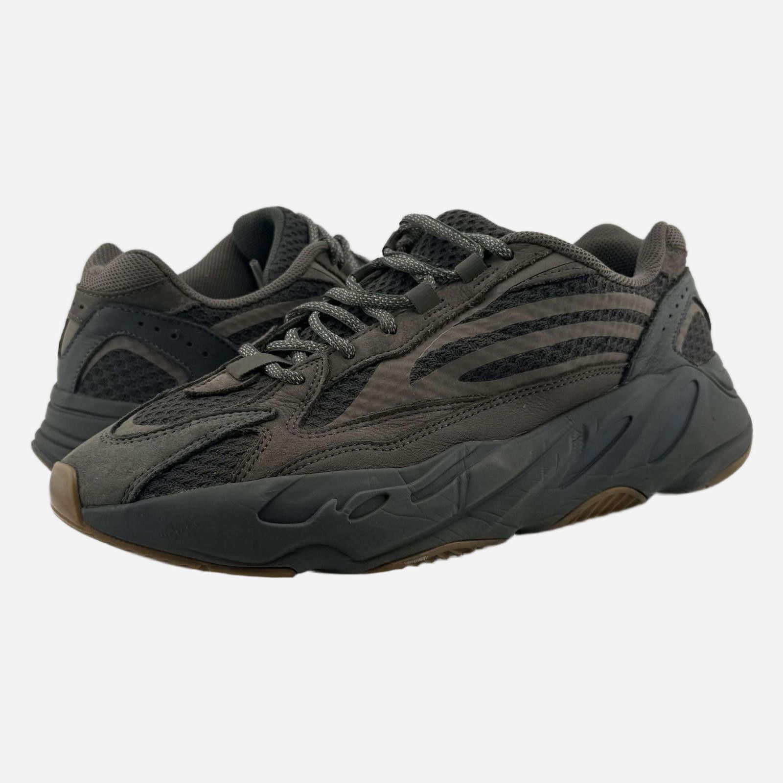 Adidas Adidas Yeezy 700 V2 Geode 9.5 Used No Box Size US 9.5 / EU 42-43 - 1 Thumbnail