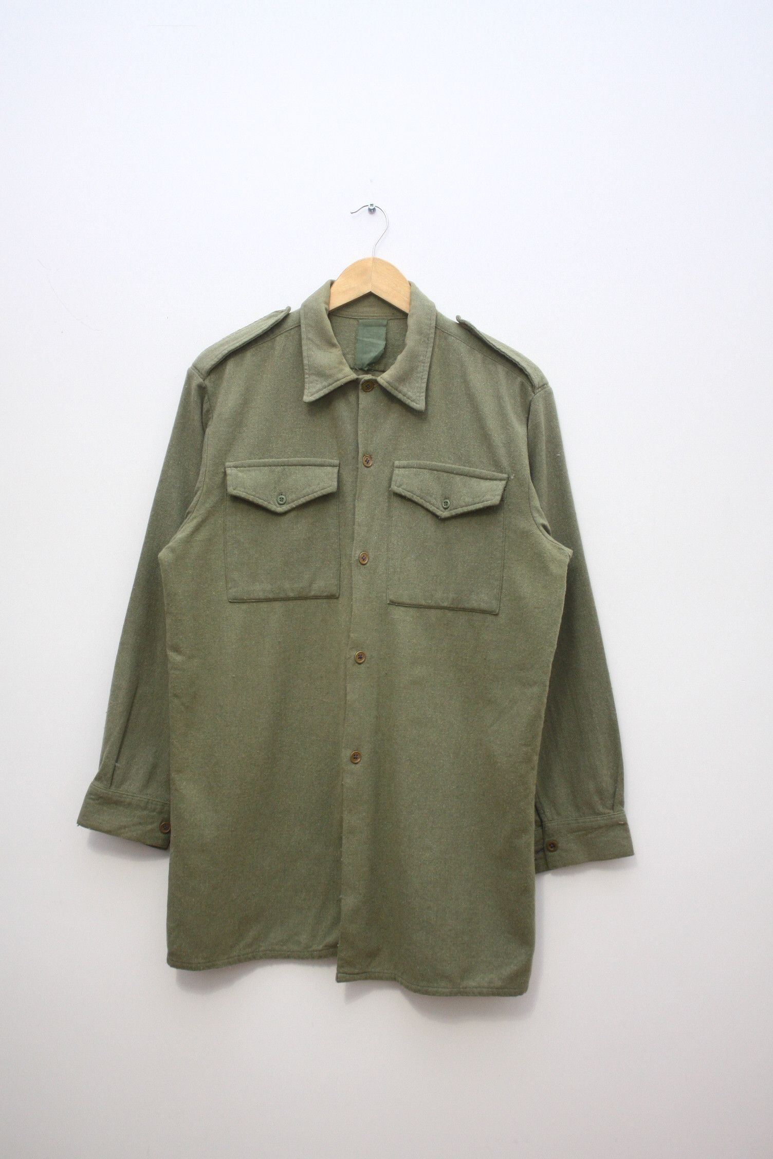 Vintage Vintage Army Green L/S Shirt Size US L / EU 52-54 / 3 - 2 Thumbnail