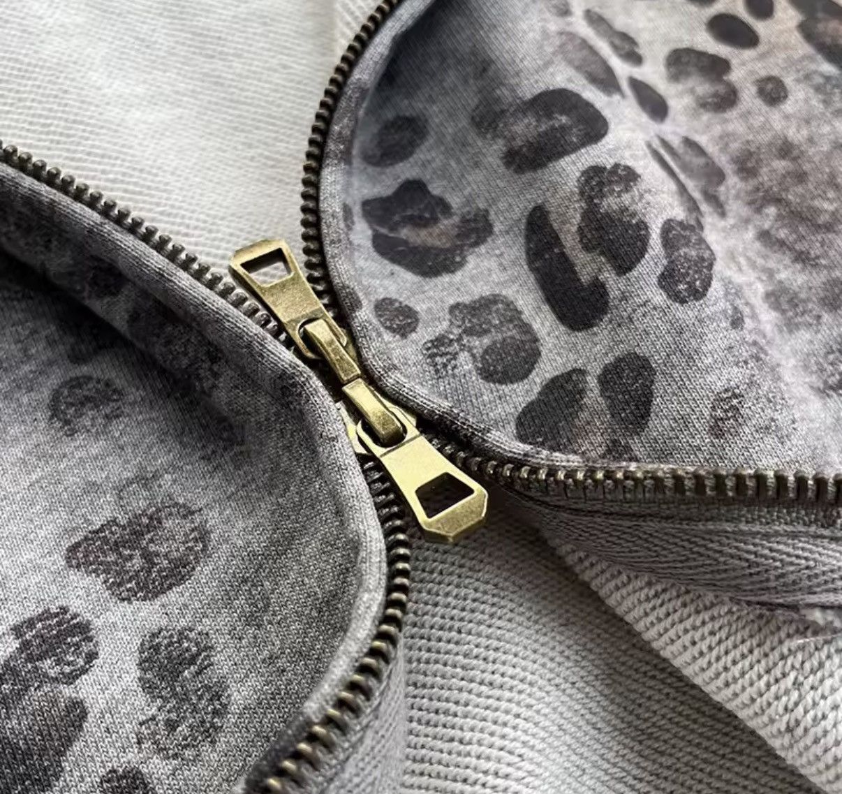 Other Leopard Streetwear Grey Zip Loose Hoodie Size US L / EU 52-54 / 3 - 2 Thumbnail