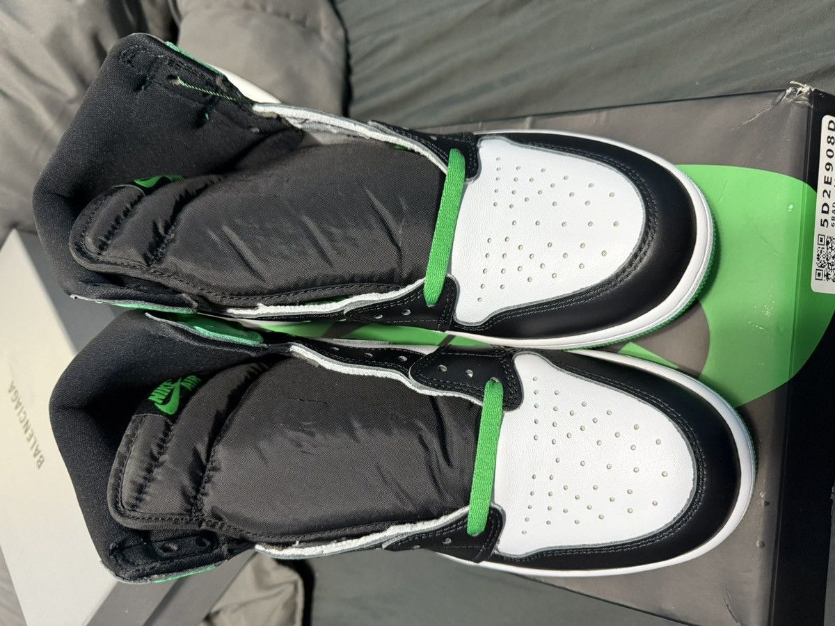 Nike Air Jordan 1 Retro HIGH OG Lucky Green Size US 10.5 / EU 43-44 - 7 Thumbnail