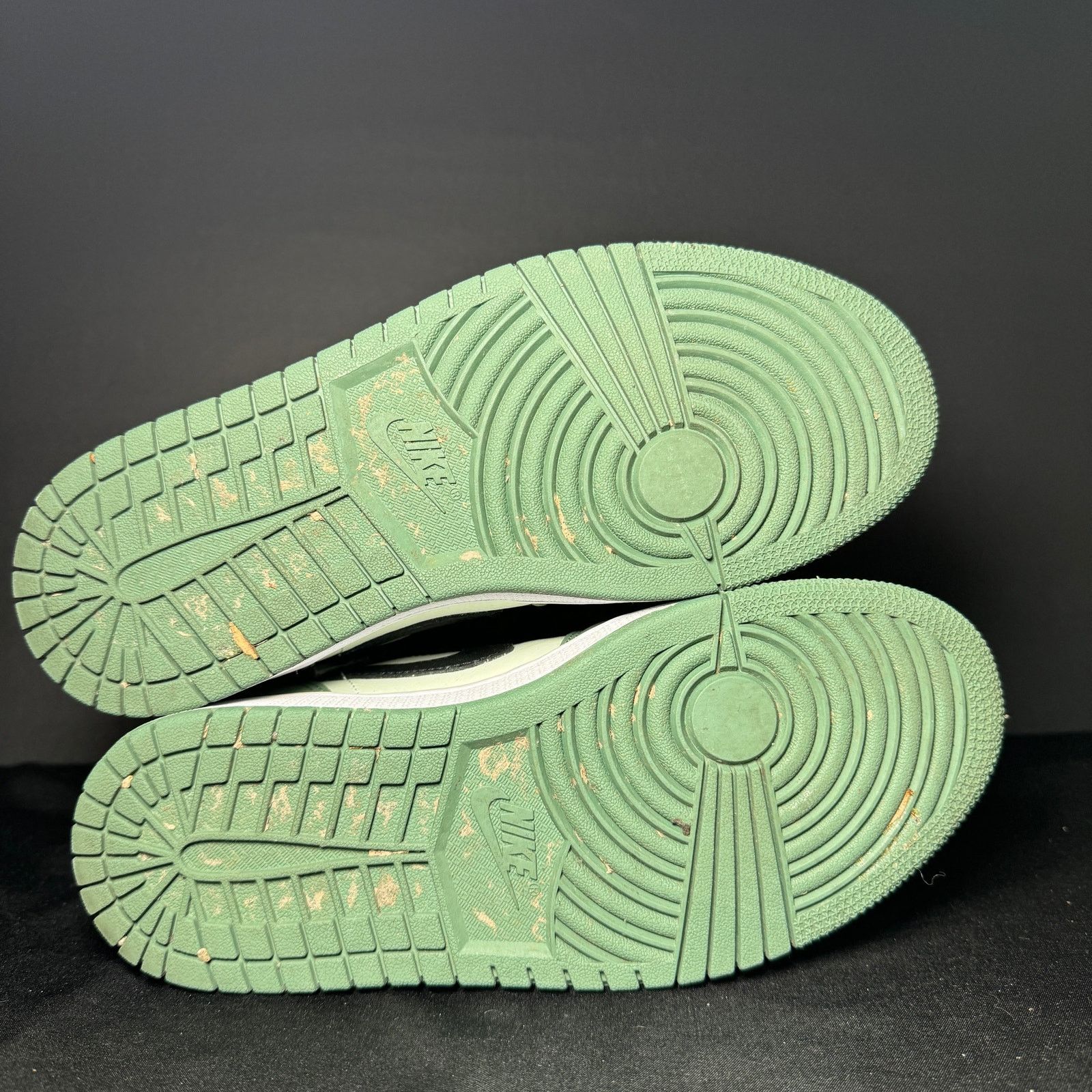 Jordan Brand × Nike Size 7.5 - Air Jordan 1 Mid SE Dutch Green Women's Shoes Size US 7.5 / IT 37.5 - 7 Thumbnail
