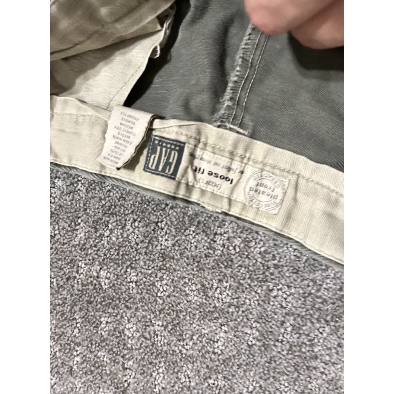 Gap VINTAGE Gap Shorts Mens 38 Green Pleated Chino Relaxed Fit 90s Preppy Mens Size US 38 / EU 54 - 3 Thumbnail