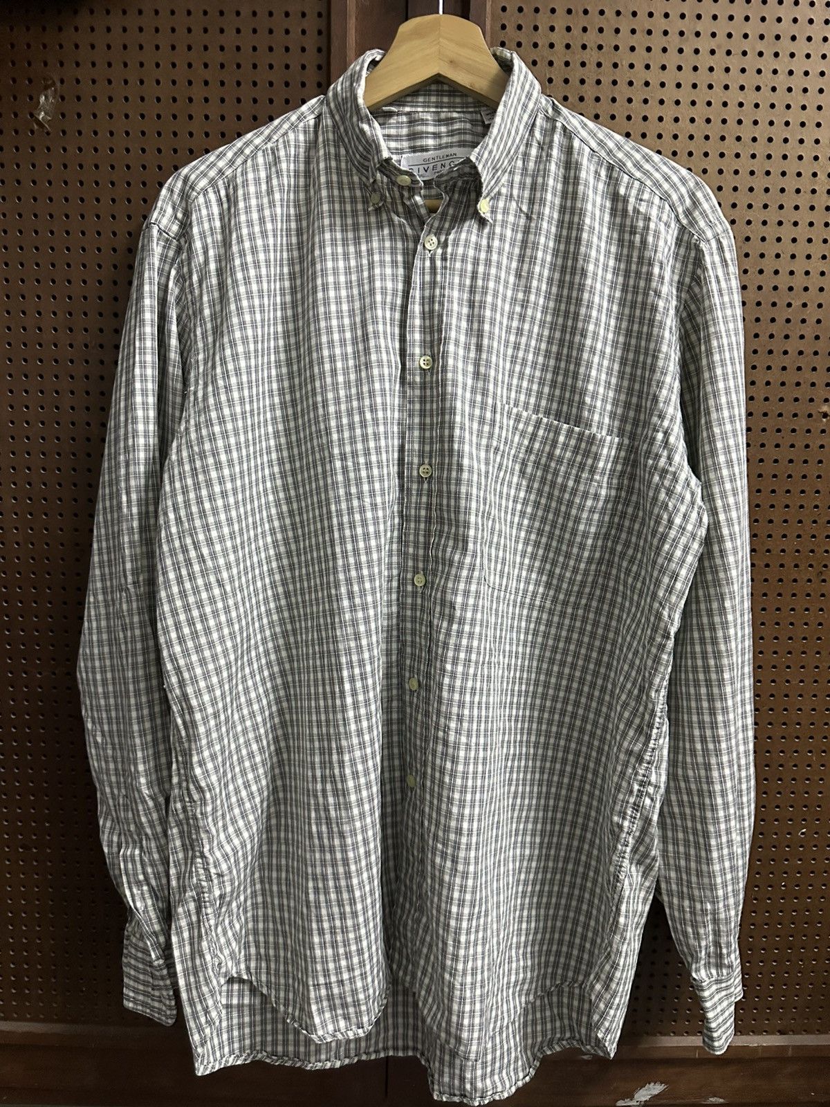 Givenchy 1990-Givenchy Gentleman 41-16 Made in Italy Button-Up Size US L / EU 52-54 / 3 - 11 Thumbnail