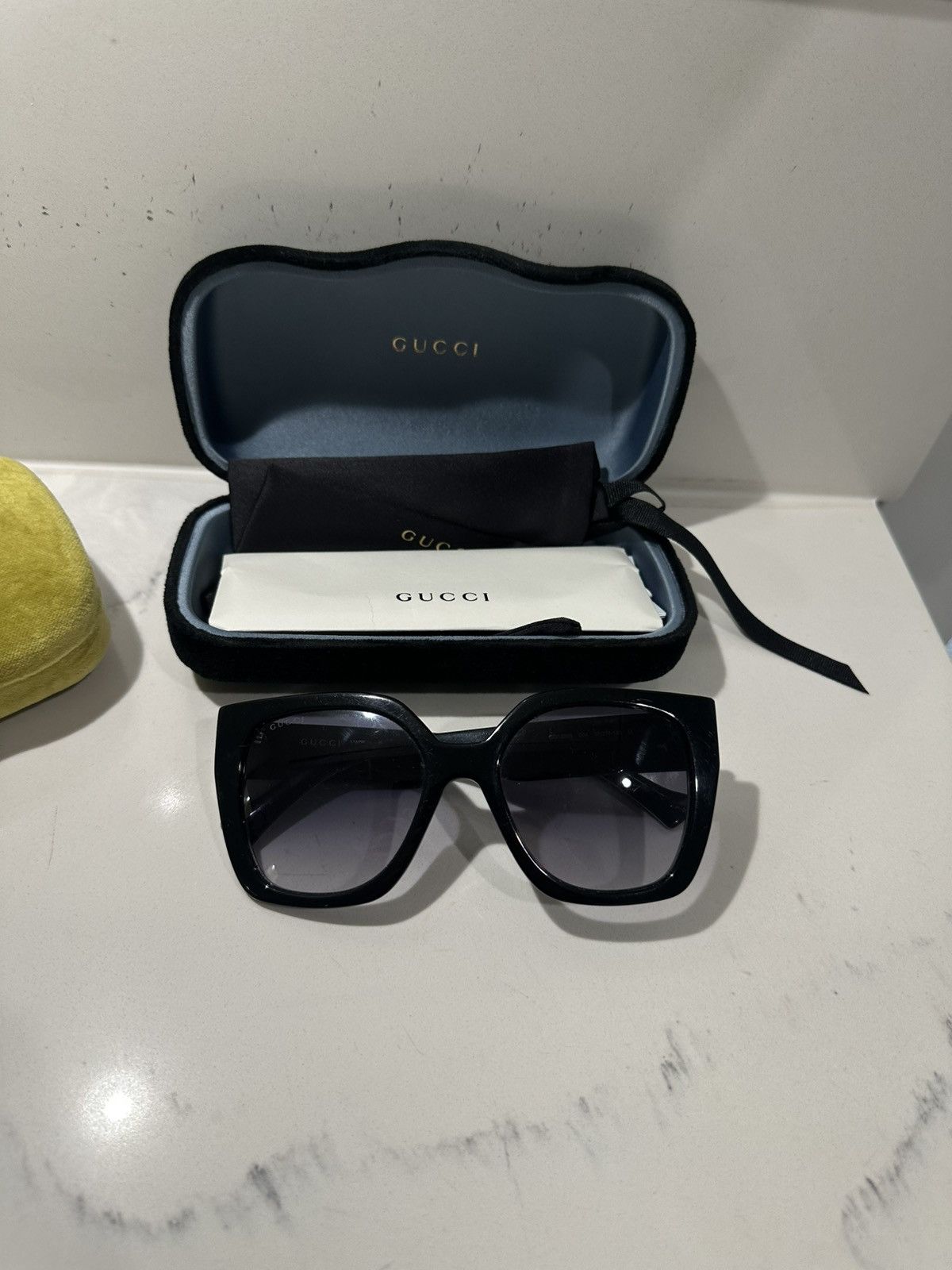 Gucci Gucci sun glasses Size ONE SIZE - 1 Thumbnail