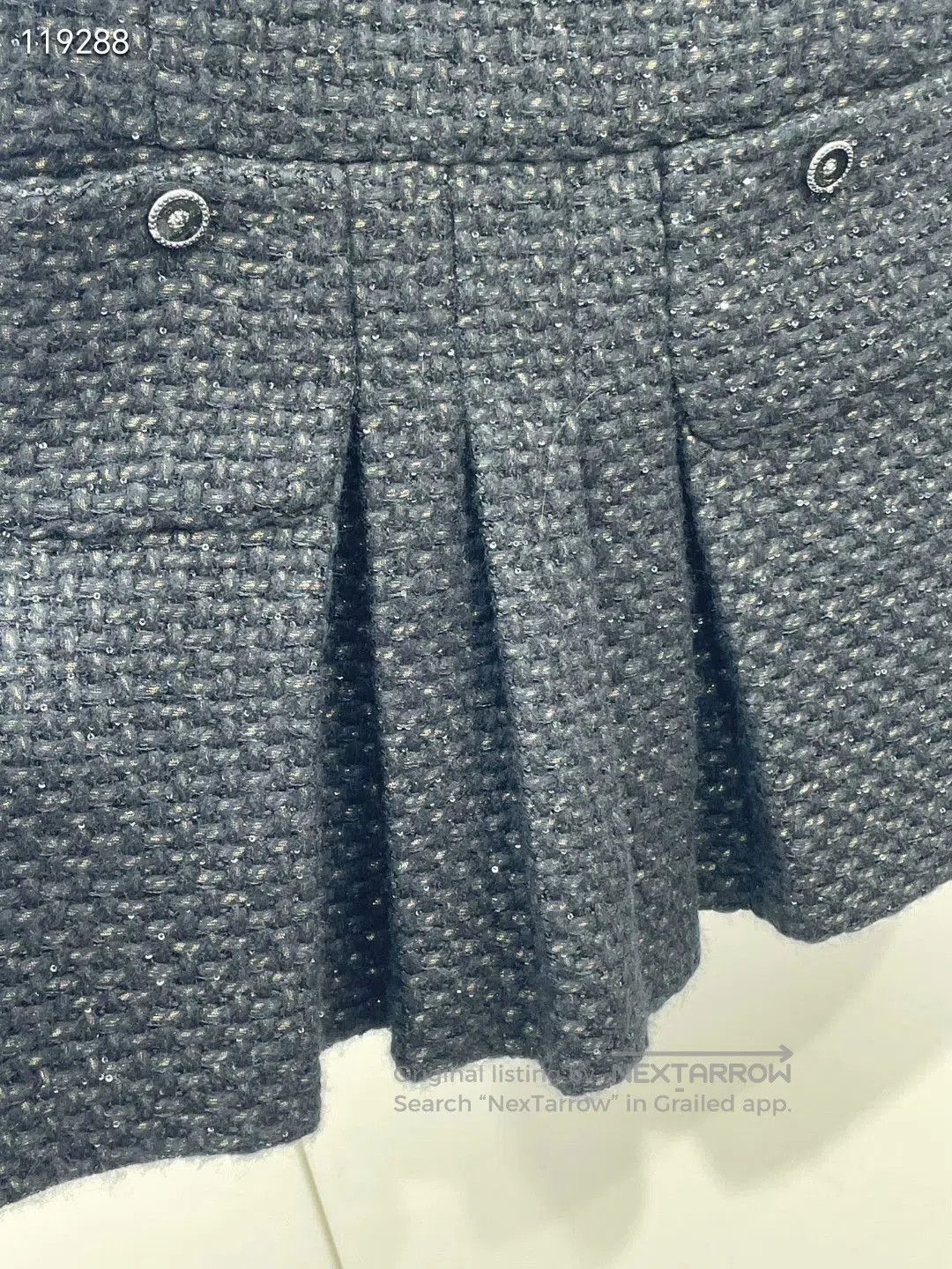 Chanel Chanel 25A Black Gold Tweed Dress. Size S / US 4 / IT 40 - 4 Thumbnail