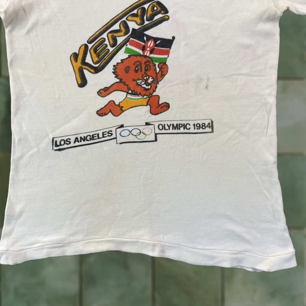 Vintage VINTAGE Olympics Shirt Mens Medium White Nike Logo 80s Retro USA 1984 Los Angeles Sports Graphic Print T-Shirt Size US M / EU 48-50 / 2 - 1 Thumbnail