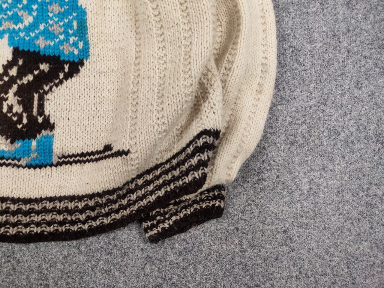 Vintage Vintage 50-60's Hand Knit Wool Crew chek Sweater skier Logo Size US S / EU 44-46 / 1 - 7 Thumbnail