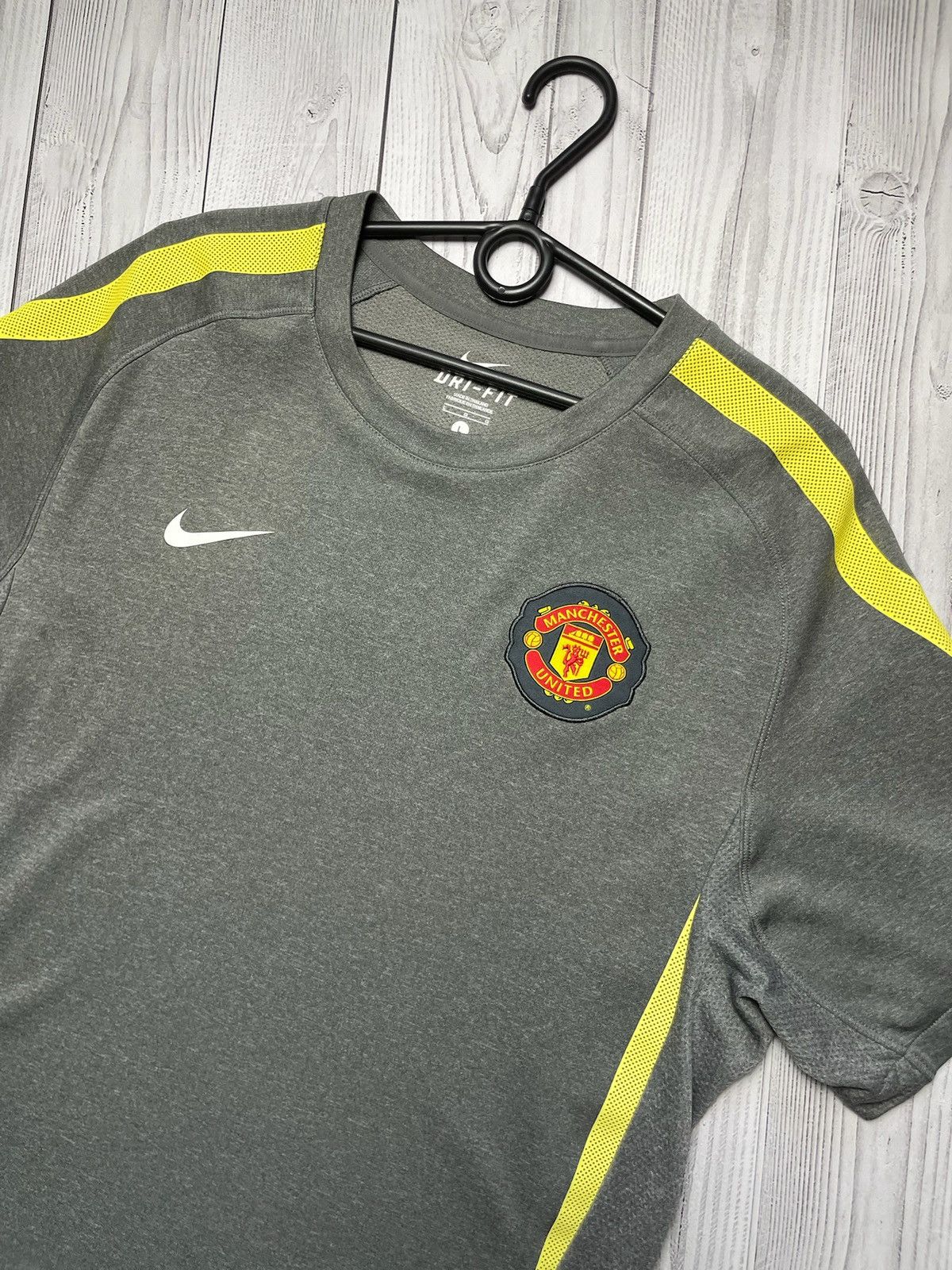 Other Vintage Manchester United soccer jersey grey size L logo Size US L / EU 52-54 / 3 - 2 Thumbnail