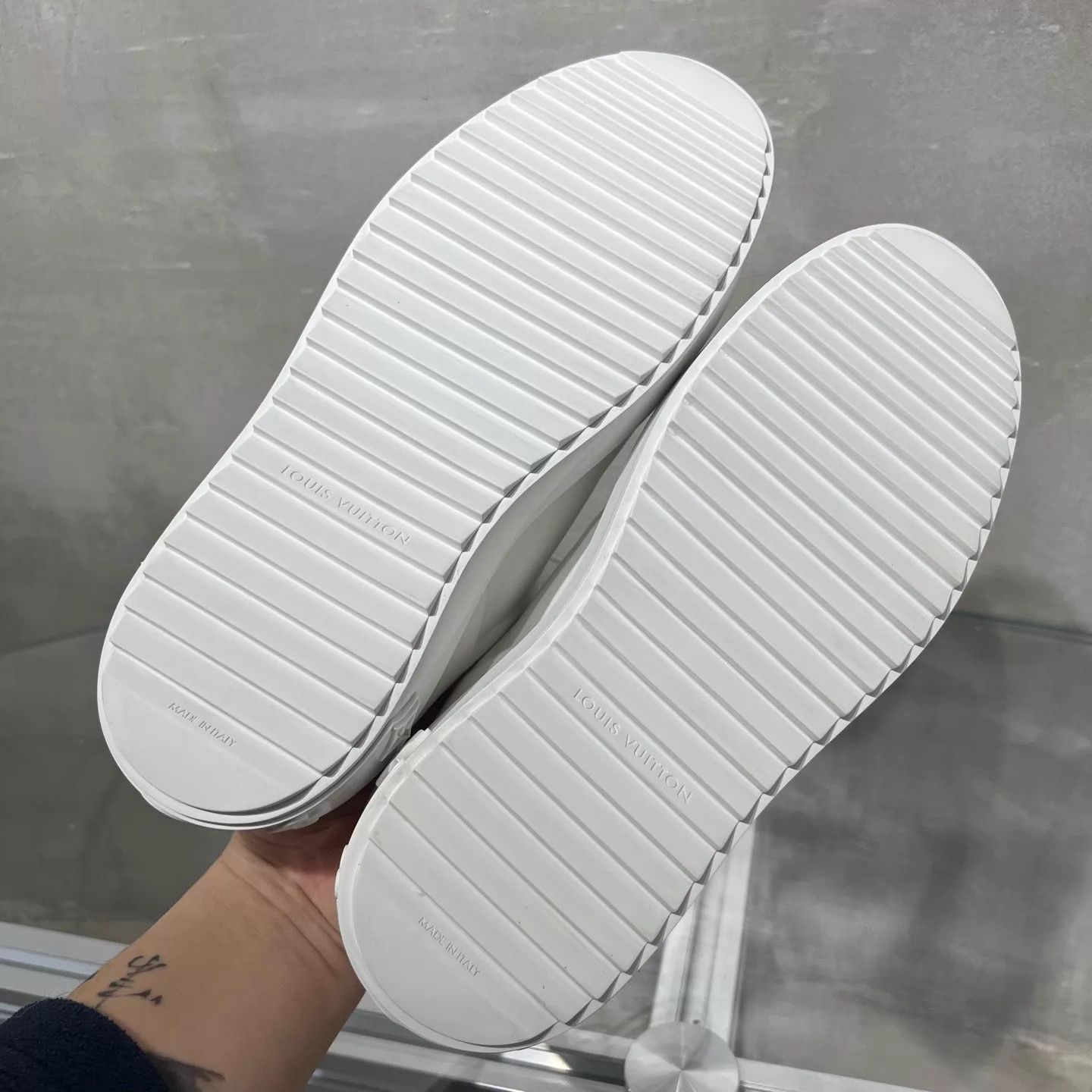 Louis Vuitton LV gradient logo platform slide white pink UK3 37 Size US 5.5 / IT 35.5 - 7 Thumbnail