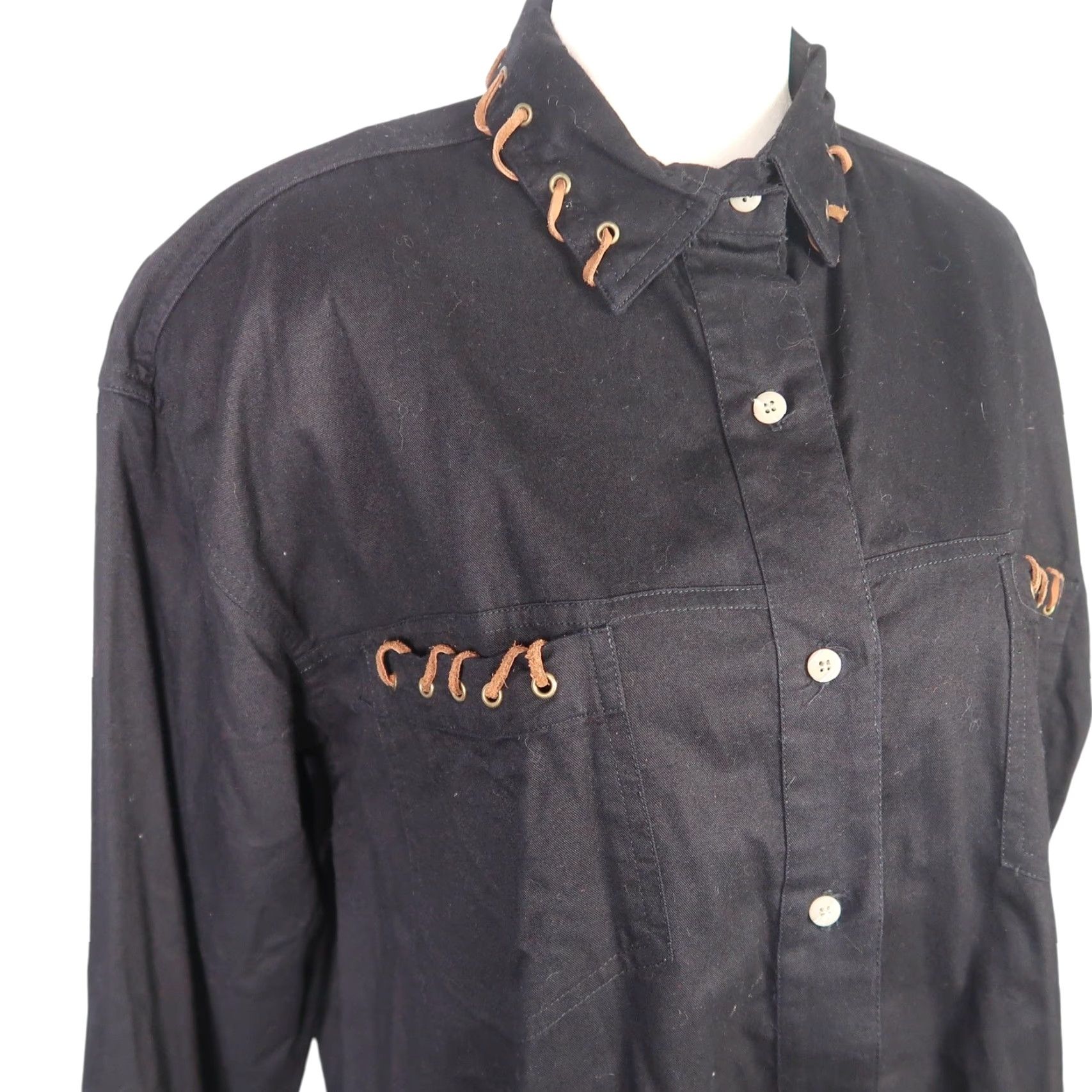 Vintage VINTAGE 90s KZK black western long sleeve button down top with brown suede trim Women L Button-Up Shirt Size L / US 10 / IT 46 - 2 Thumbnail