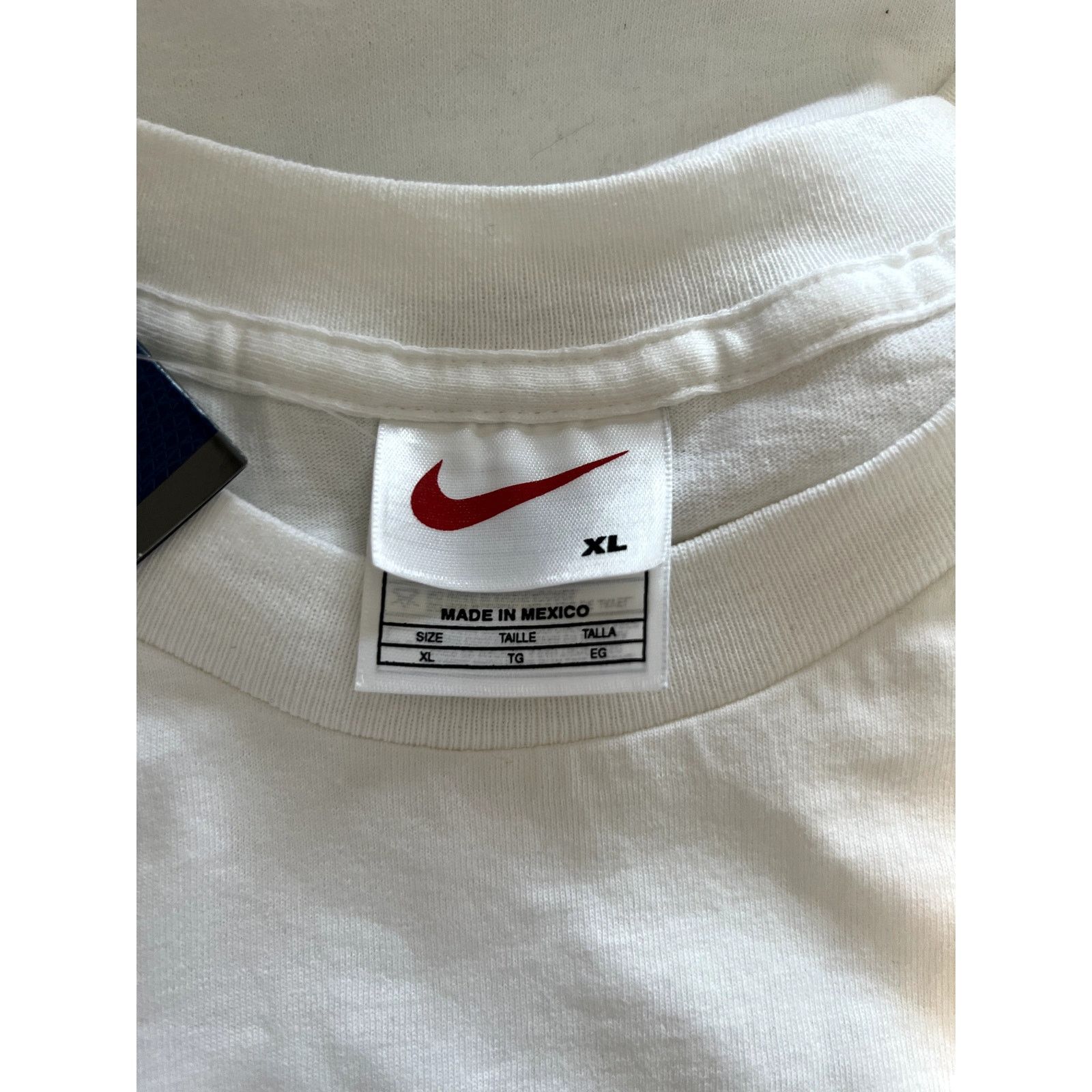 Nike Vintage Nike Soccer NWT T-Shirt-90s White Tag-Sz:XL Swoosh Size US XL / EU 56 / 4 - 7 Thumbnail