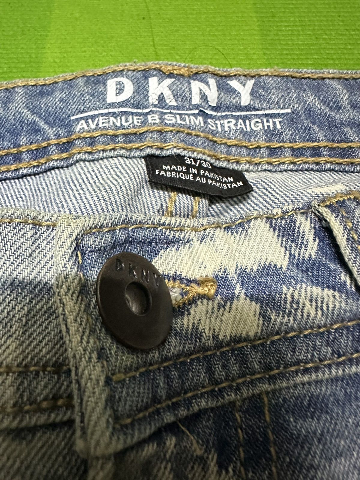 DKNY Dkny distressed denim Size US 32 / EU 48 - 4 Thumbnail