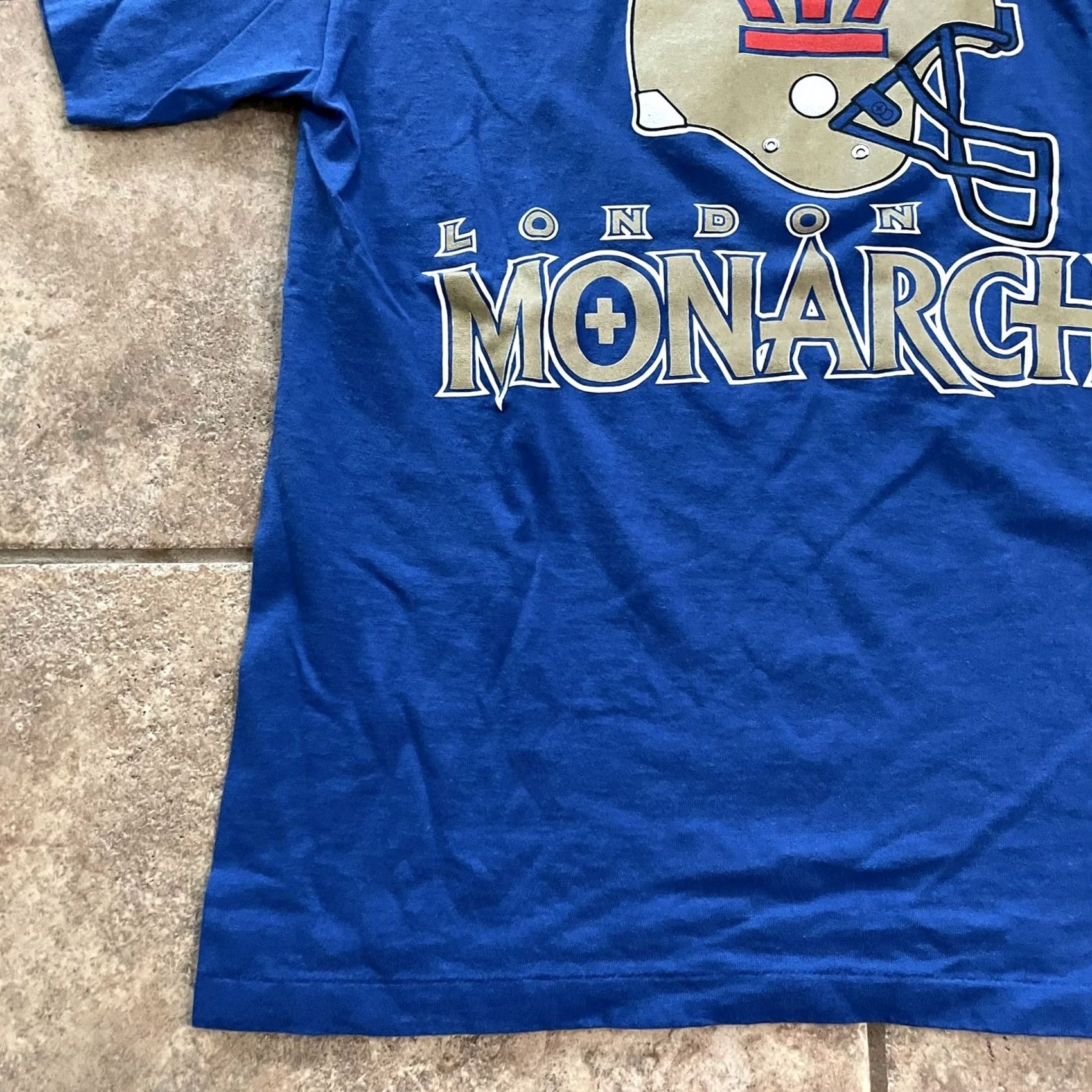 Vintage VINTAGE London Monarchs Football Team Blue Single Stitch Graphic Tee Mens Size M Size US M / EU 48-50 / 2 - 3 Thumbnail