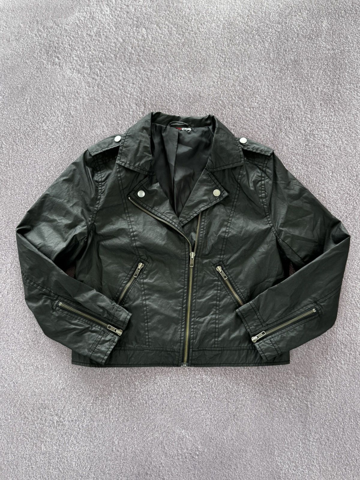 20471120 00s Aesthetic Y2K Multi Zip Cropped Womens Nylon Jacket Size M / US 6-8 / IT 42-44 - 1 Thumbnail