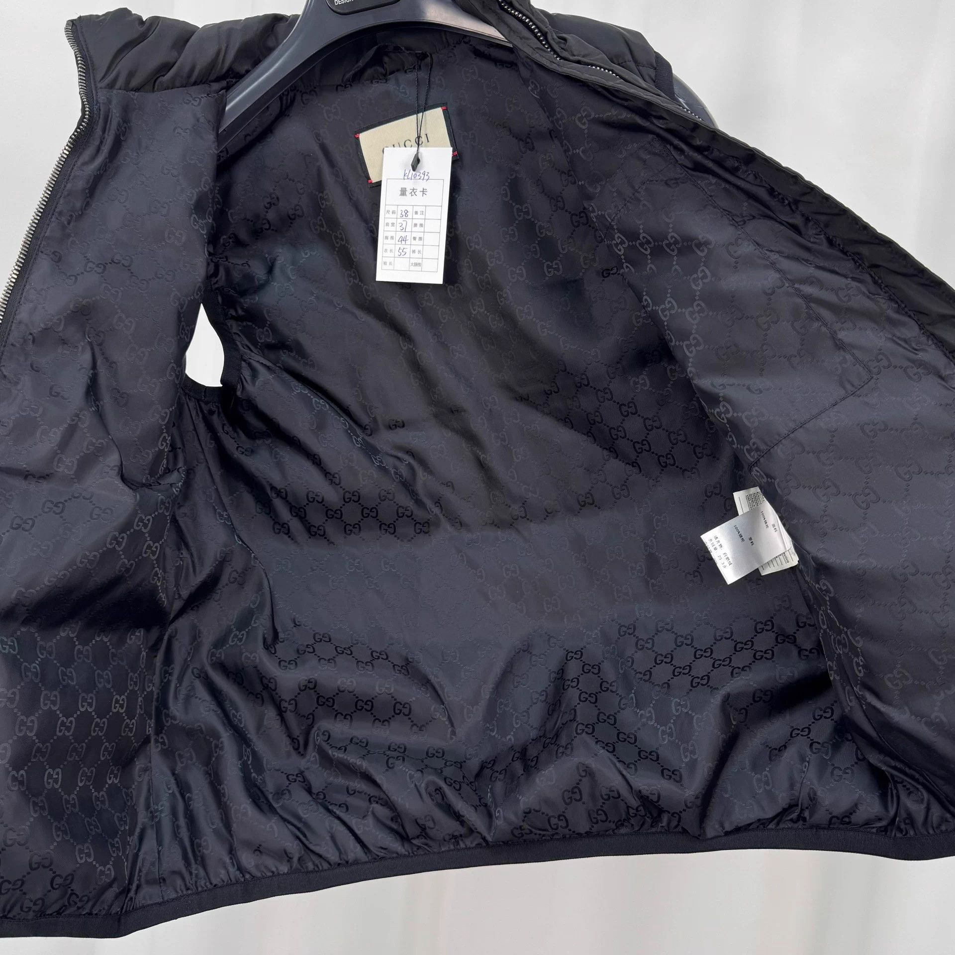 Gucci Gucci black down vest all over print 38 new Size XS / US 0-2 / IT 36-38 - 5 Thumbnail