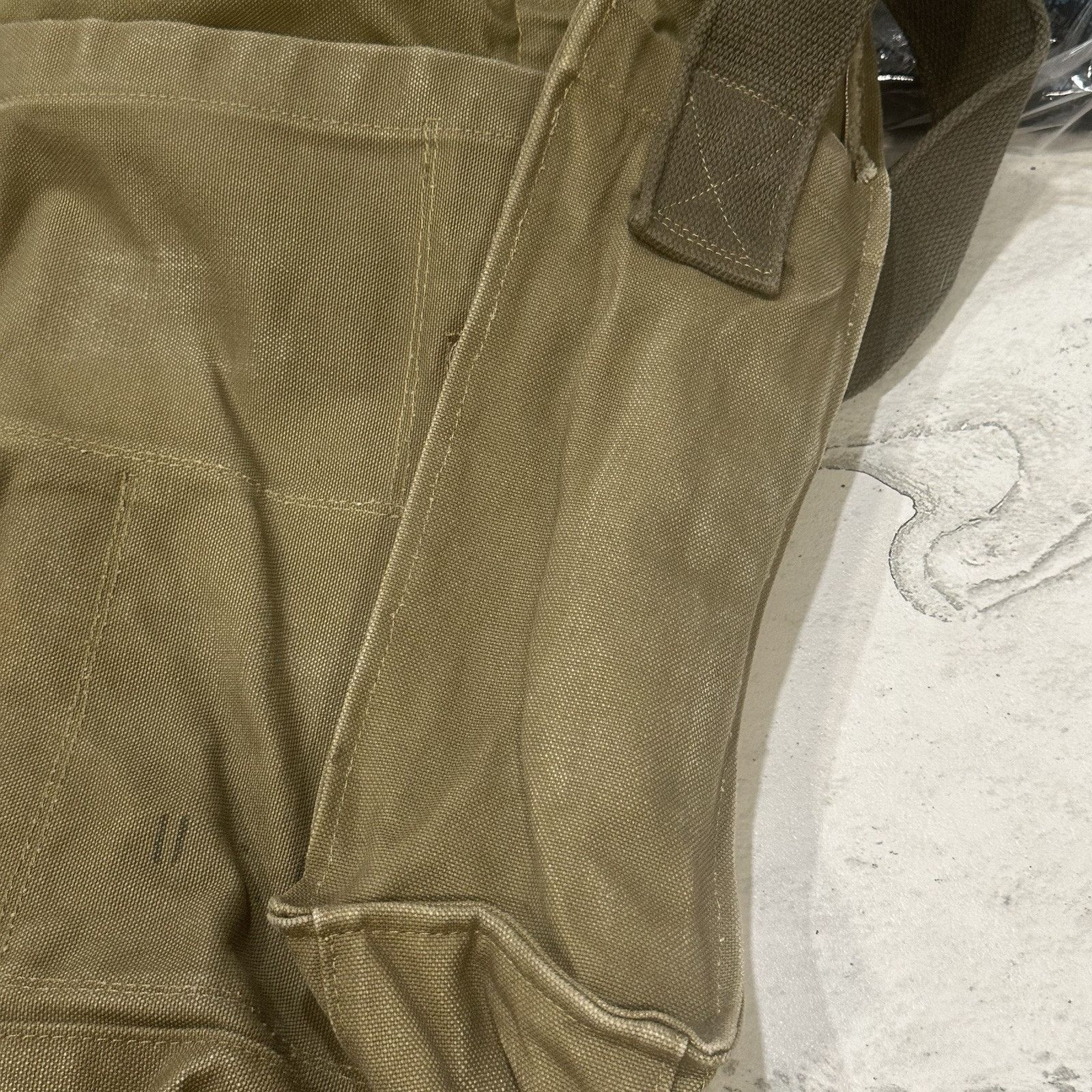 Ralph Lauren NWT Ralph Lauren Distressed Military Canvas Messenger Bag Size ONE SIZE - 15 Thumbnail