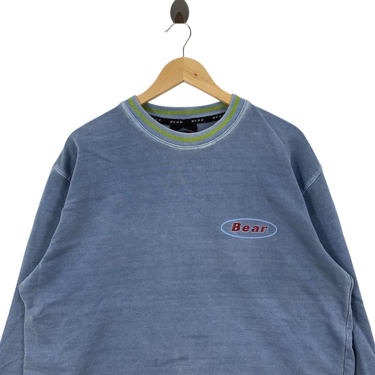 Vintage Vintage 90s BEAR USA Surf Surfboard Back Hit Tshirt Size US L / EU 52-54 / 3 - 3 Thumbnail