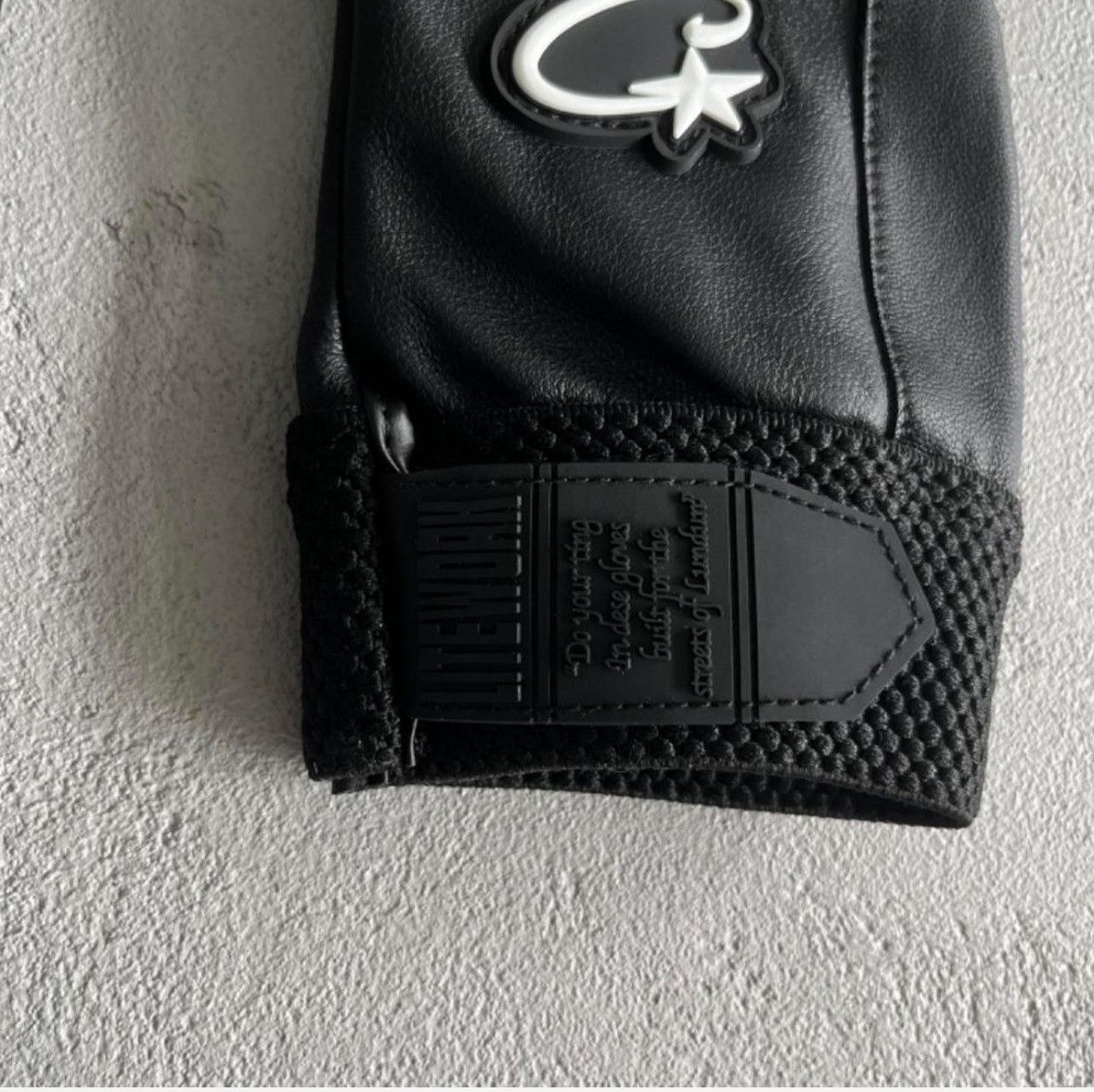 Corteiz Leather Gloves