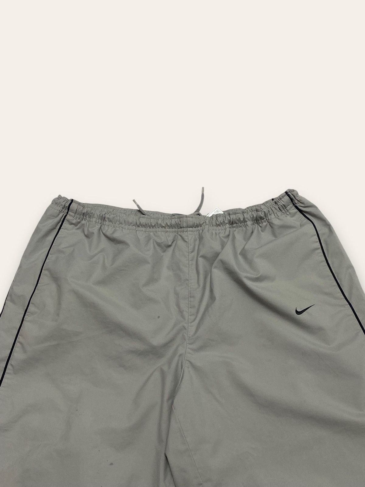 Nike 90s Vintage NIKE Grey Minimalistic Logo Wide Baggy Pants Size US 38 / EU 54 - 4 Thumbnail
