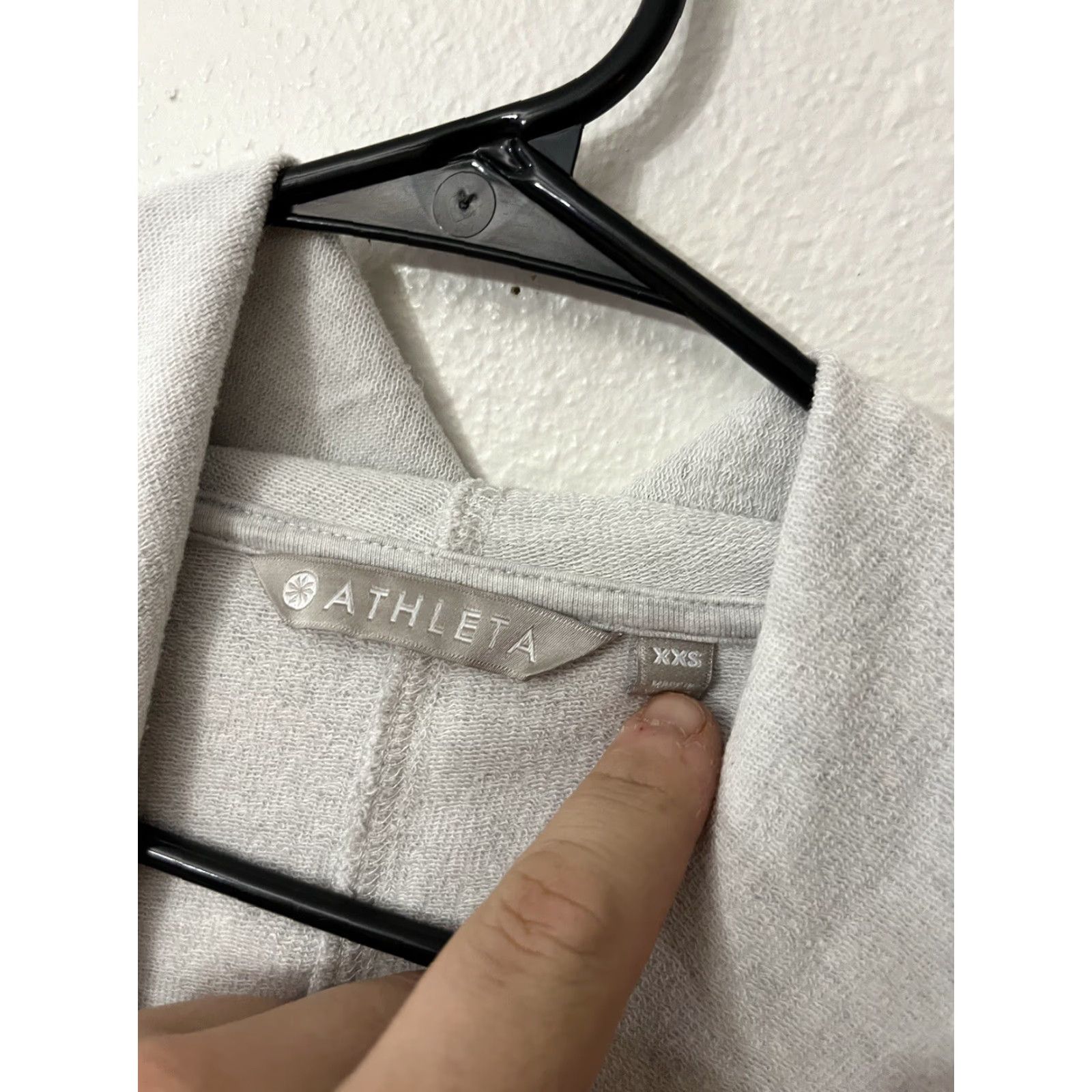 Athleta Athleta Vista Wrap Hoodie Shirt Womens XS Grey Heathered Knit Wrap Hooded Pockets Stretch Activewear Casual Modern Size XXS / US 00 / IT 34 - 3 Thumbnail