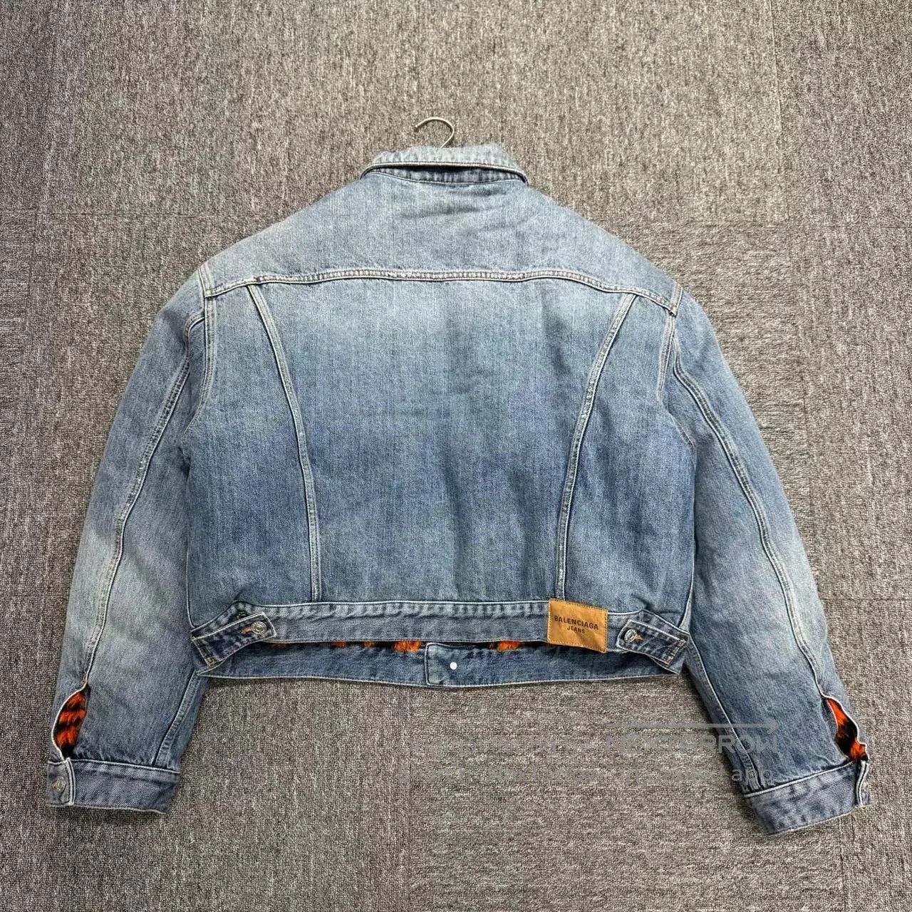 Balenciaga Balenciaga Leopard Print Lining Denim Jacket. Size US M / EU 48-50 / 2 - 5 Thumbnail
