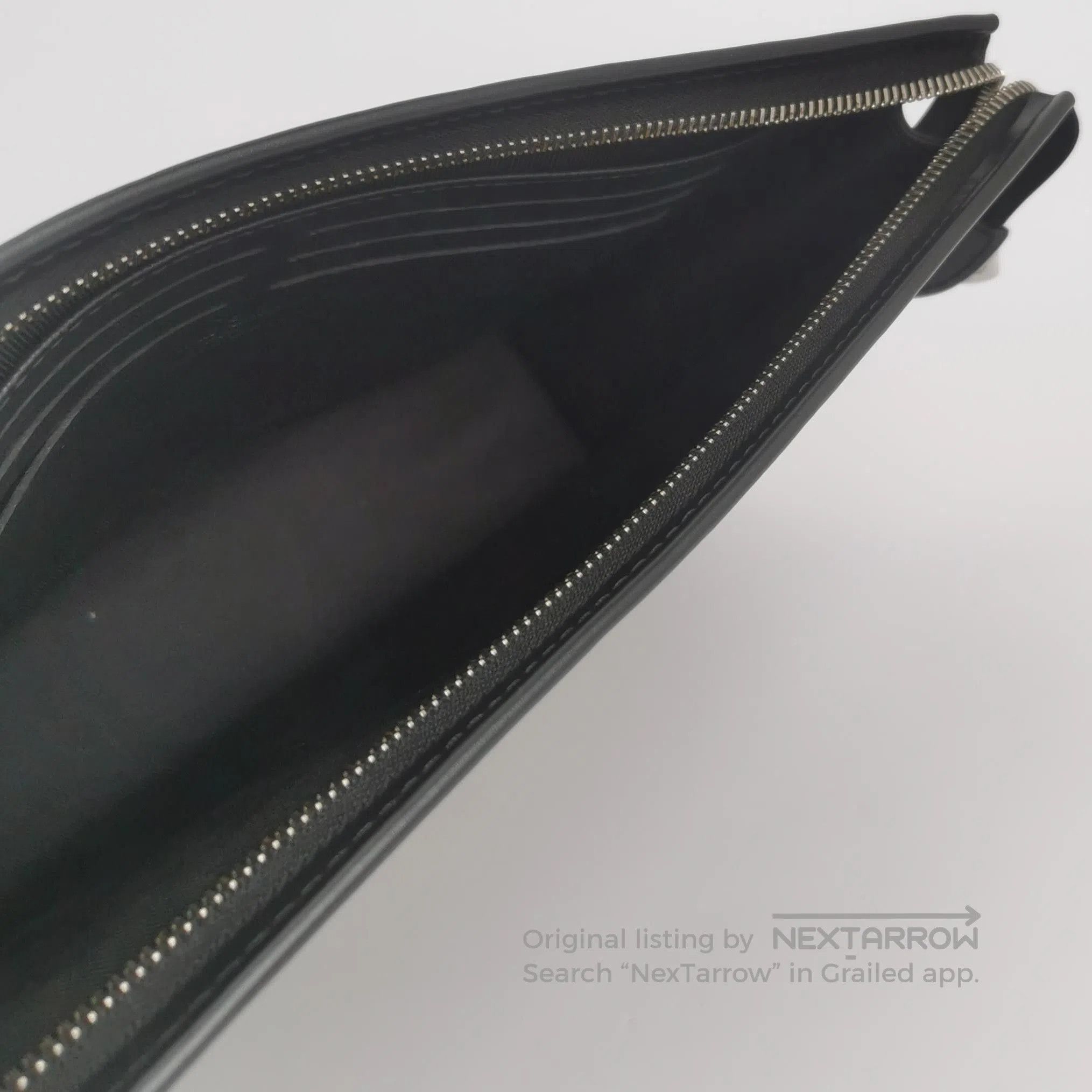 Louis Vuitton Louis Vuitton Pochette Voyage Medium Check Pouch. Size ONE SIZE - 5 Thumbnail