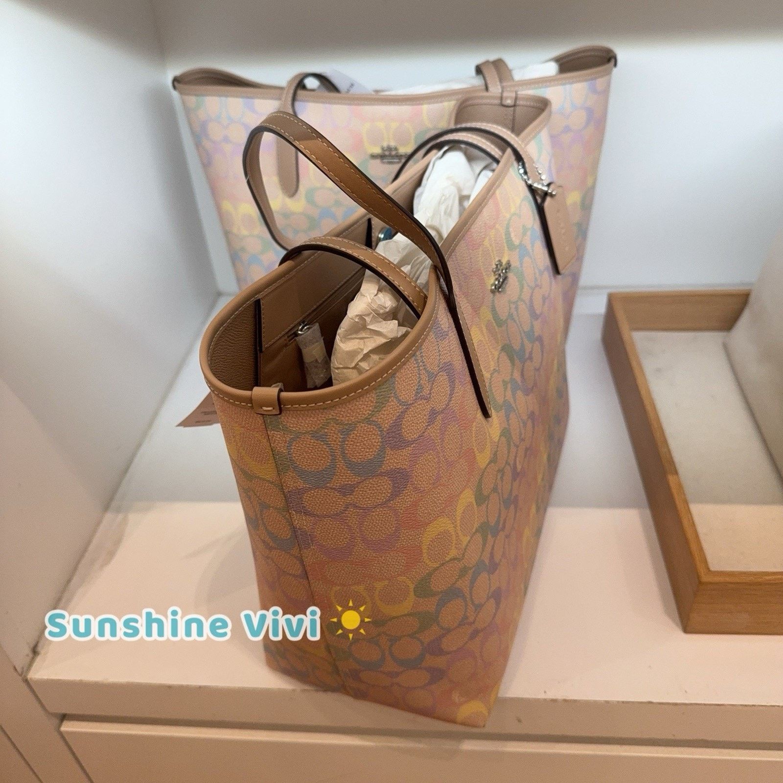 Coach NWT Coach City Tote Bag In Rainbow Canvas CDA93 Sand Multi Size ONE SIZE - 2 Thumbnail