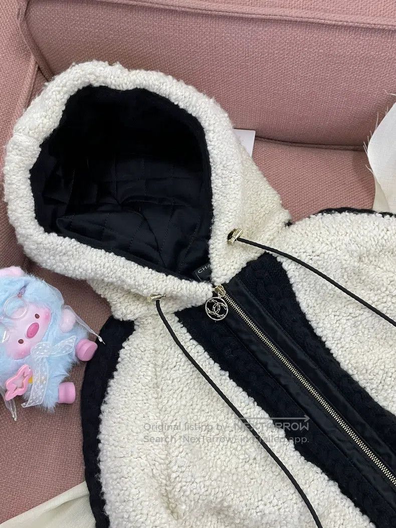 Chanel Chanel Black and white panda colour-blocked wool hooded zi Size XS / US 0-2 / IT 36-38 - 4 Thumbnail