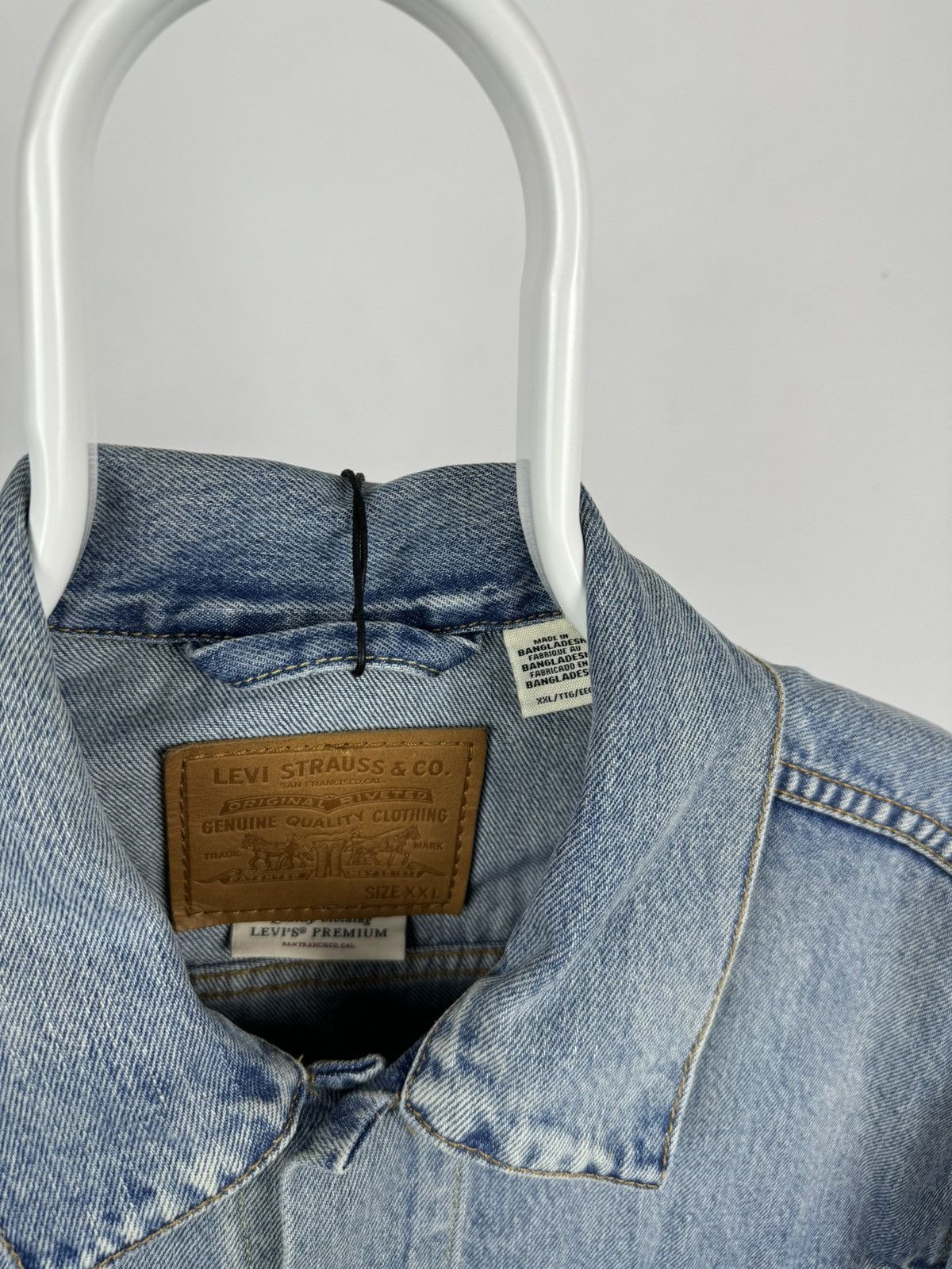 Levi's Levi’s Premium Iconic Original Trucker Jacket Washed Blue Size US XXL / EU 58 / 5 - 4 Thumbnail