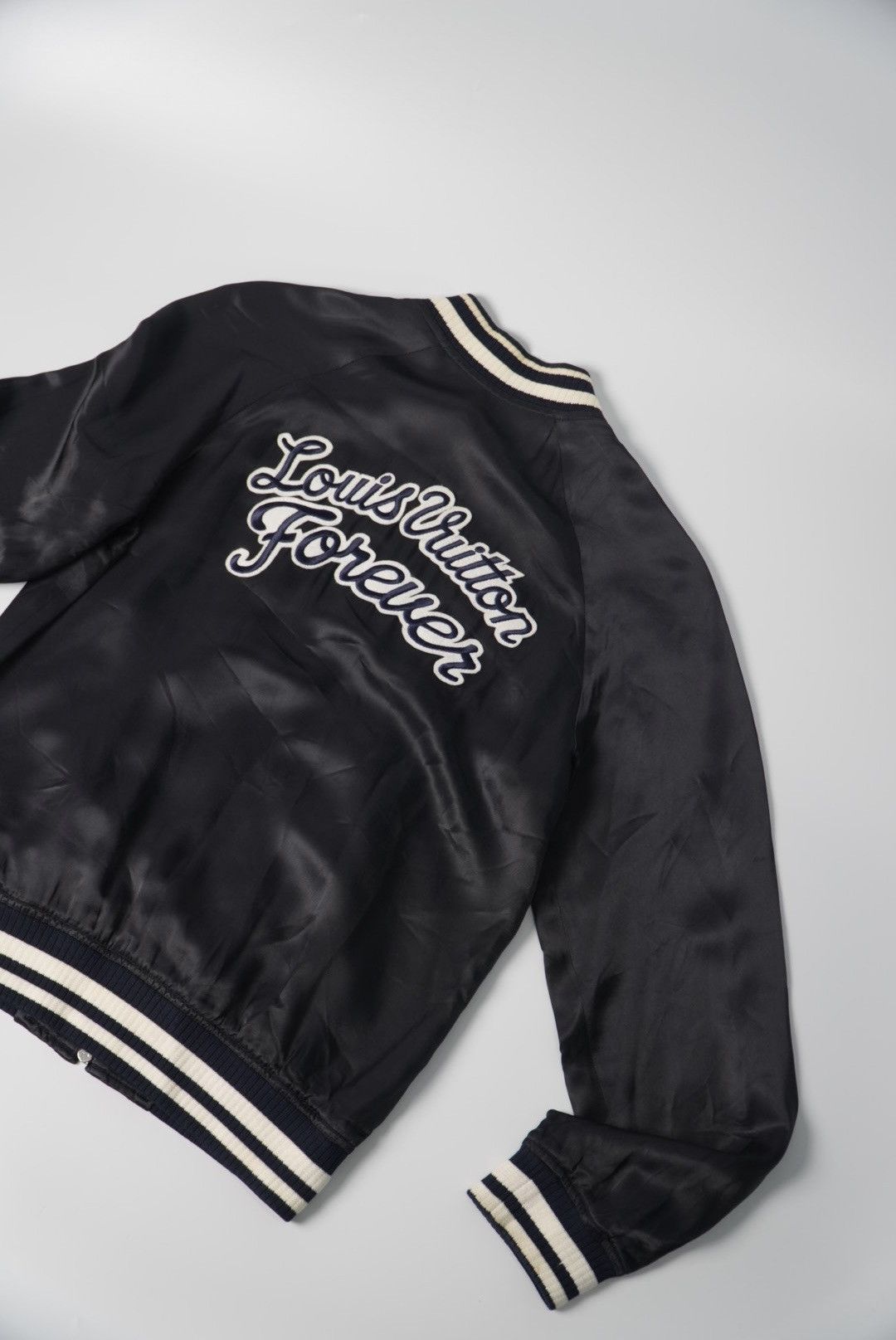 Louis Vuitton Louis Vuitton Embroidered Souvenir Jacket Size US M / EU 48-50 / 2 - 8 Thumbnail