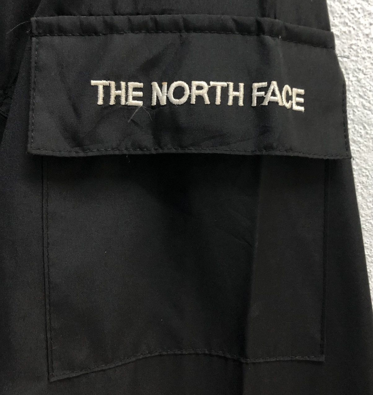 The North Face The North Face Summit Series Windbreaker (Size XL) Size US XL / EU 56 / 4 - 10 Thumbnail