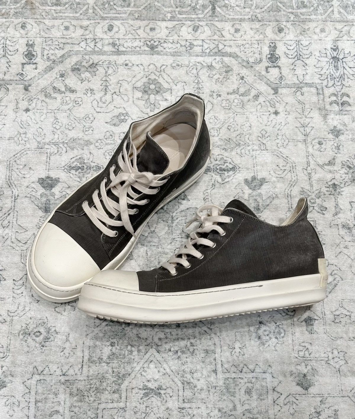 Rick Owens Rick Owens DRKSHDW Low-Top Grey Canvas Sneakers Size US 10.5 / EU 43-44 - 4 Thumbnail